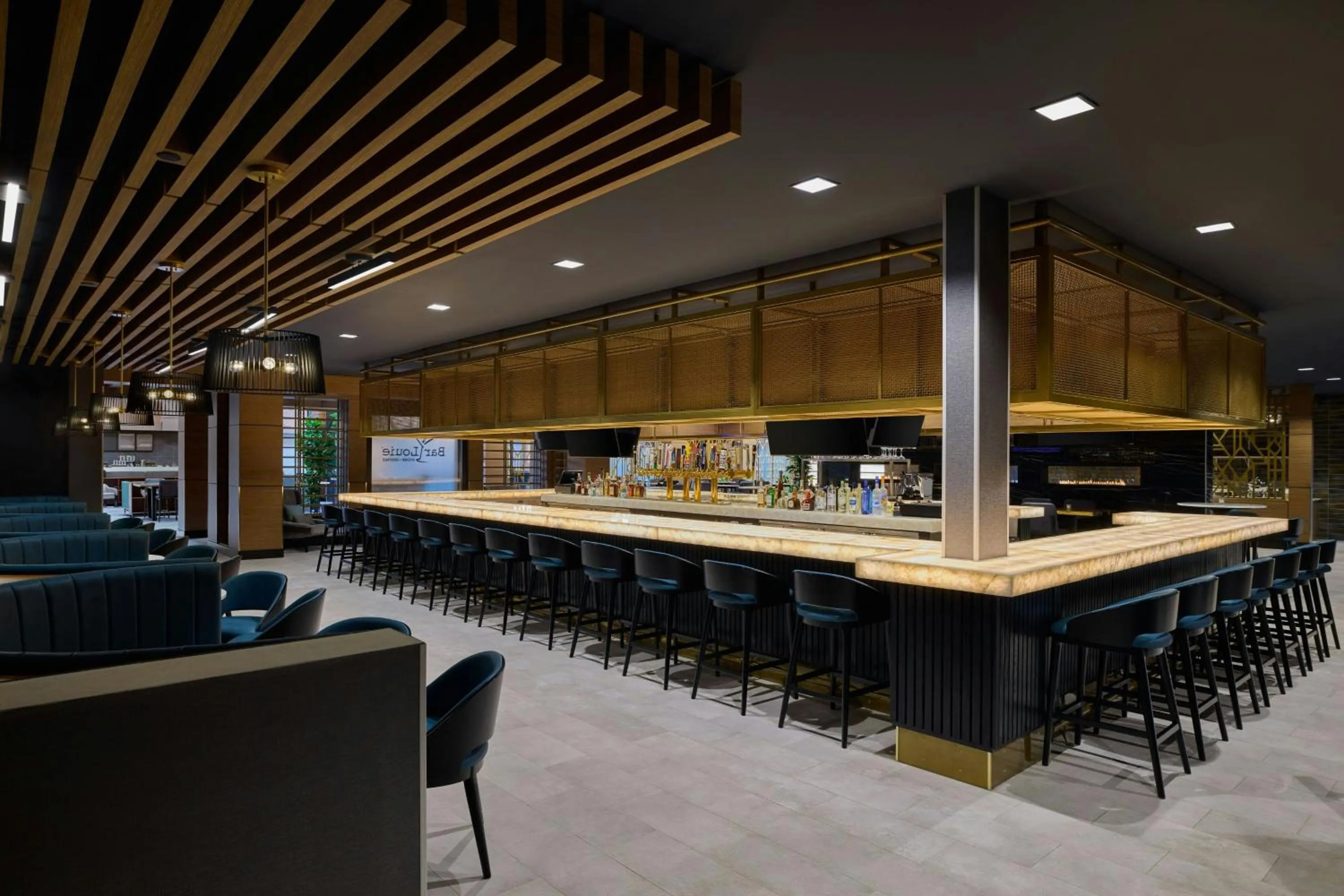 Lounge or bar in Chicago Marriott Northwest