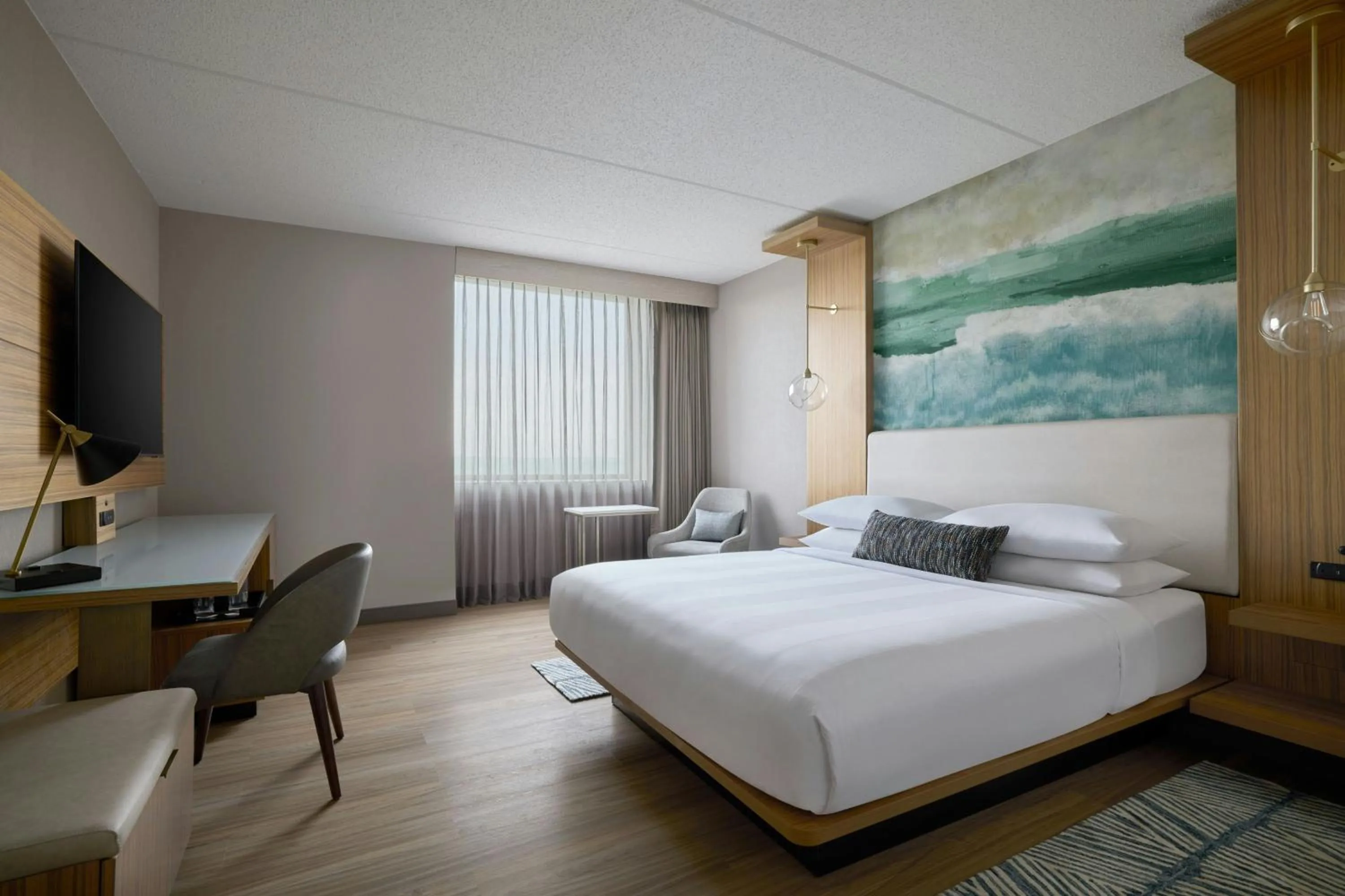 Photo of the whole room, Bed in Chicago Marriott Northwest