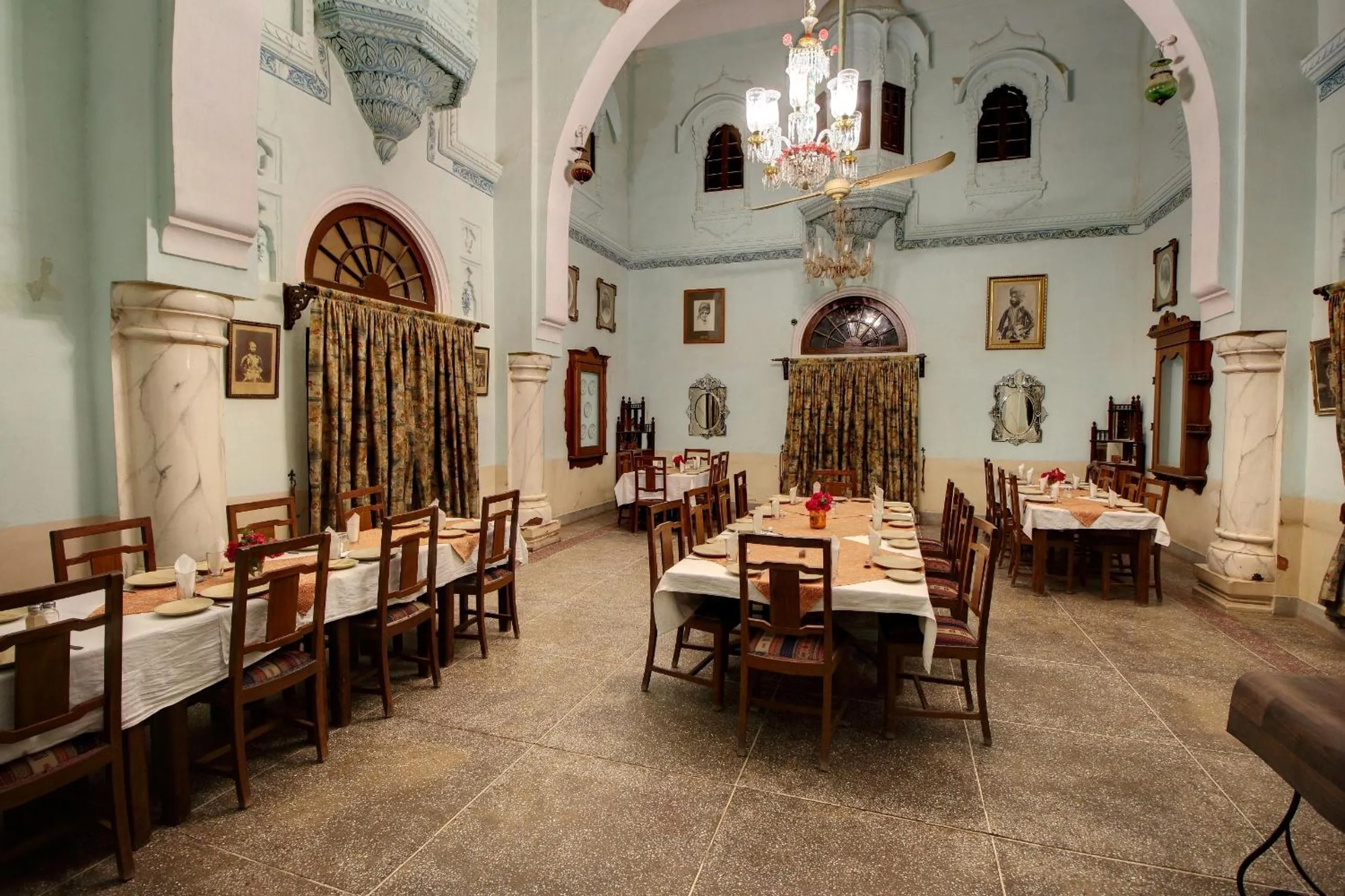 Restaurant/places to eat in The Fort Pokaran