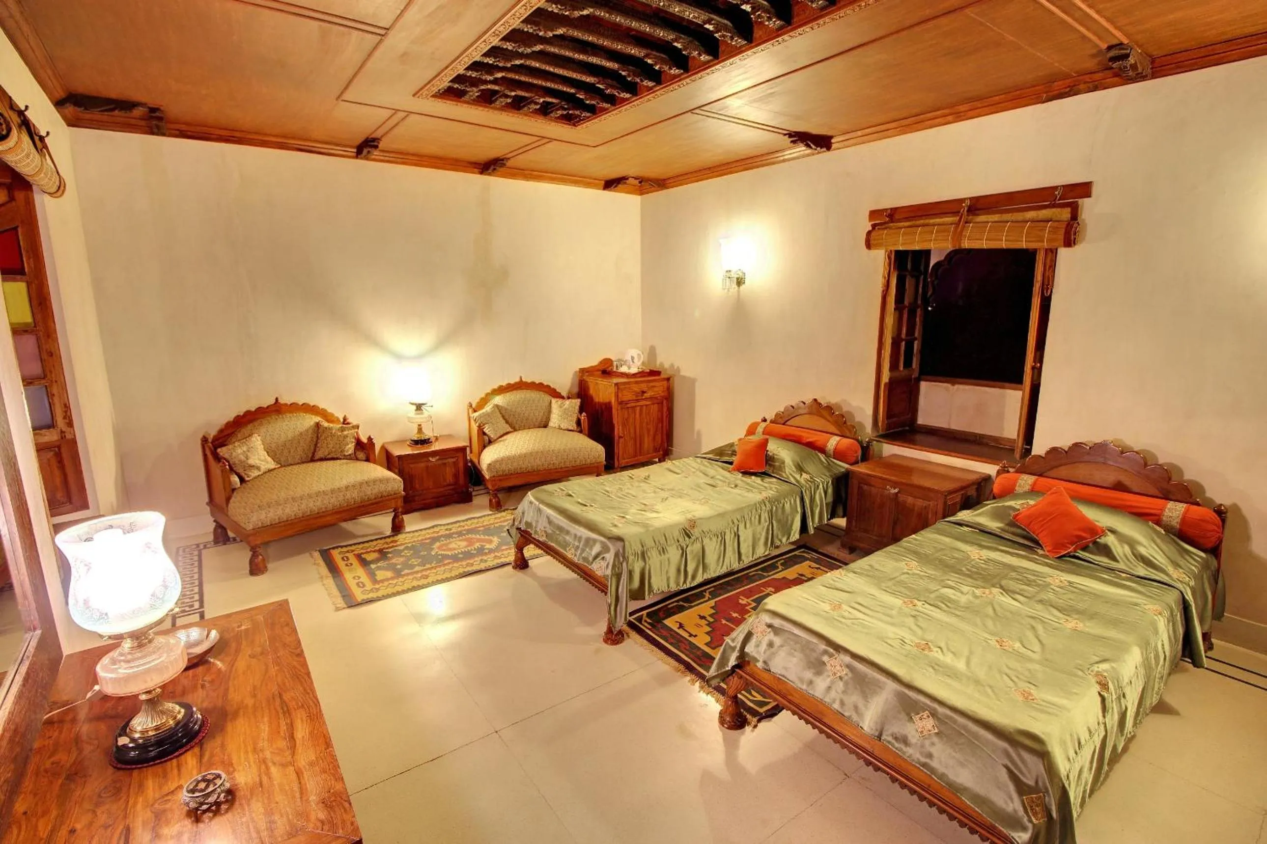 Shower, Bed in The Fort Pokaran