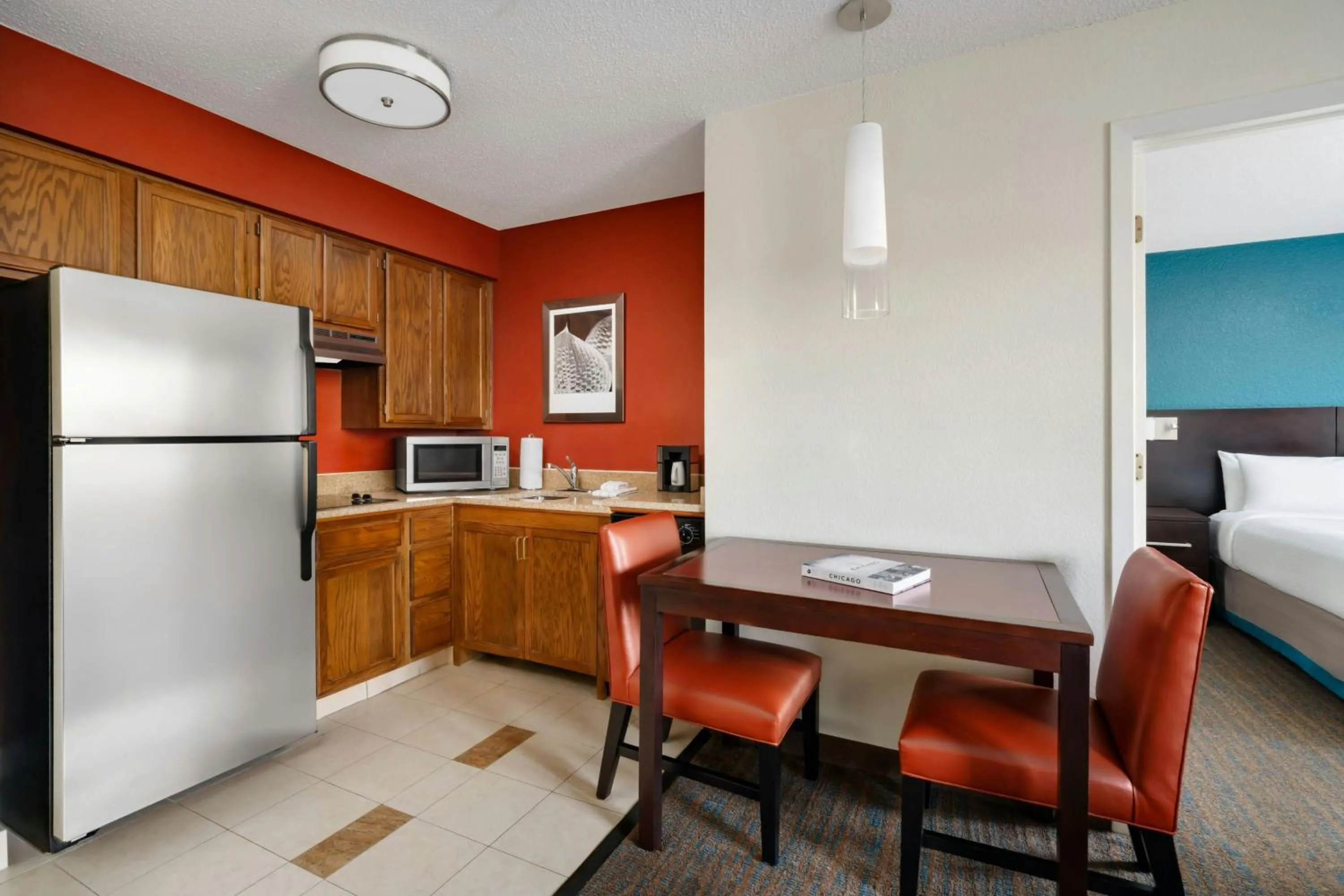 Kitchen or kitchenette, Bed in Residence Inn Chicago O'Hare