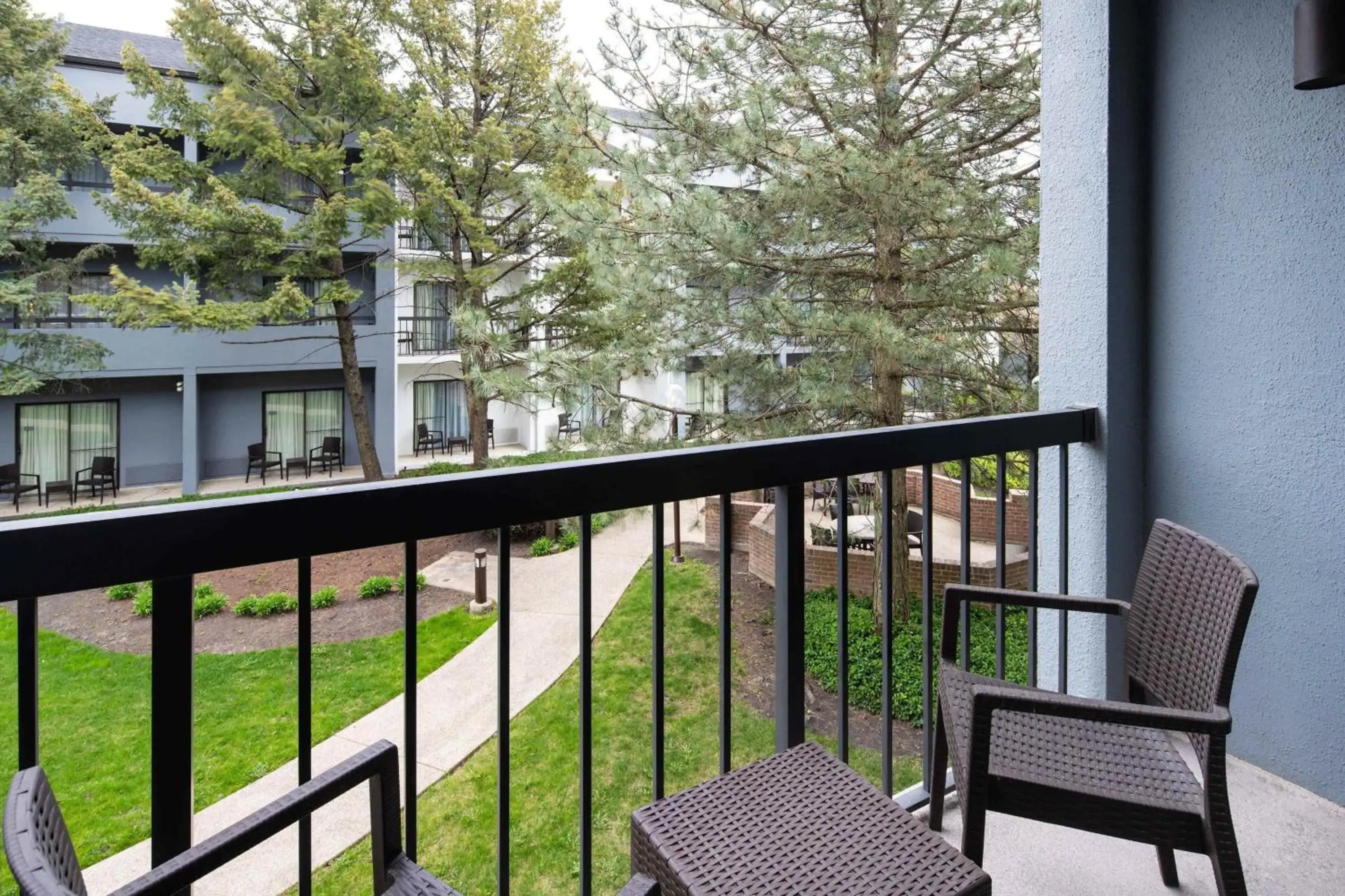 1 Bedroom Suite, 1 King, Sofa bed, Balcony in Courtyard Chicago Wood Dale / Itasca 1 Bedroom Suite, 1 King, Sofa bed, Balcony in Courtyard Chicago Wood Dale / Itasca