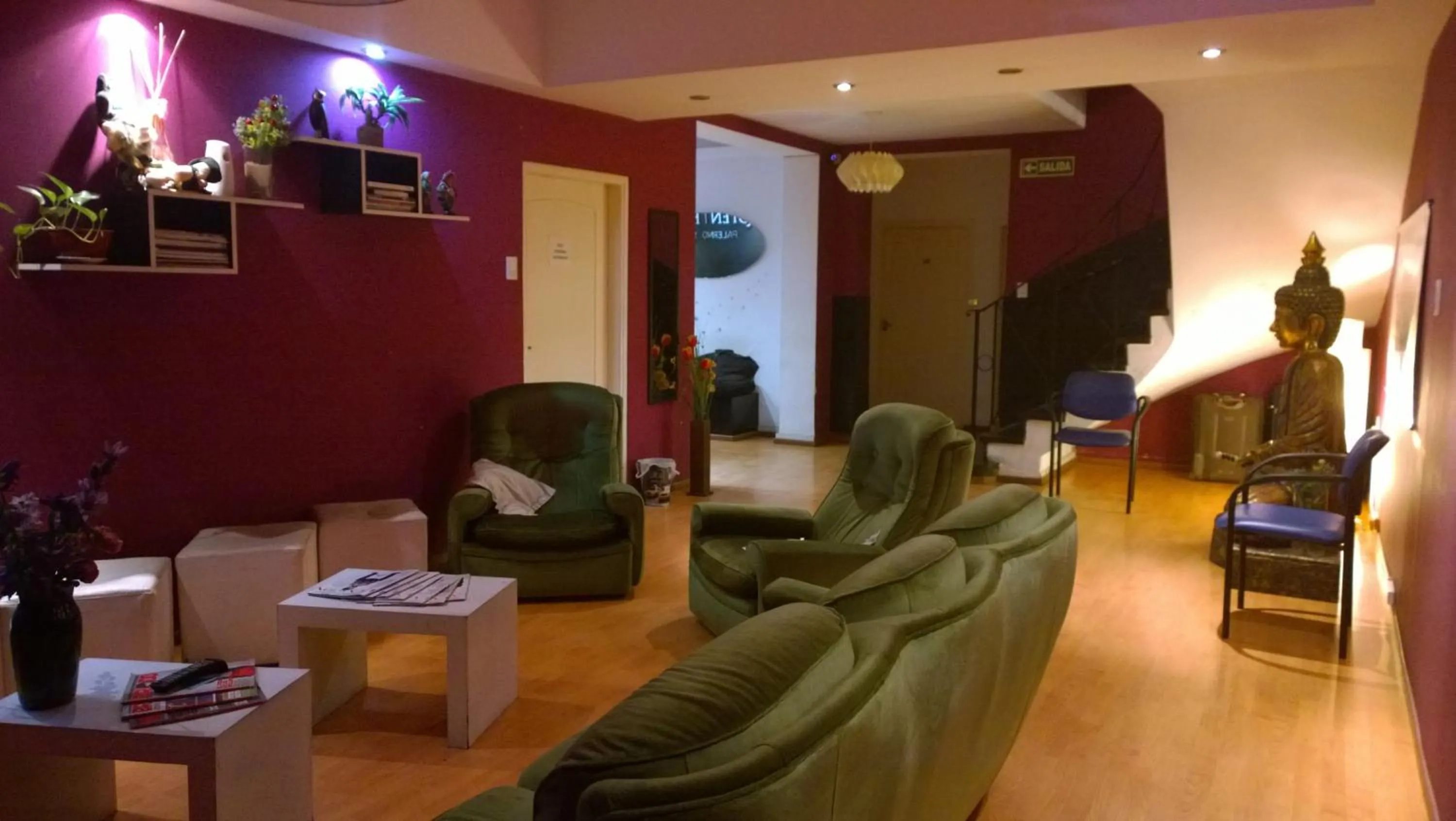 Communal lounge/ TV room in Koten Hotel