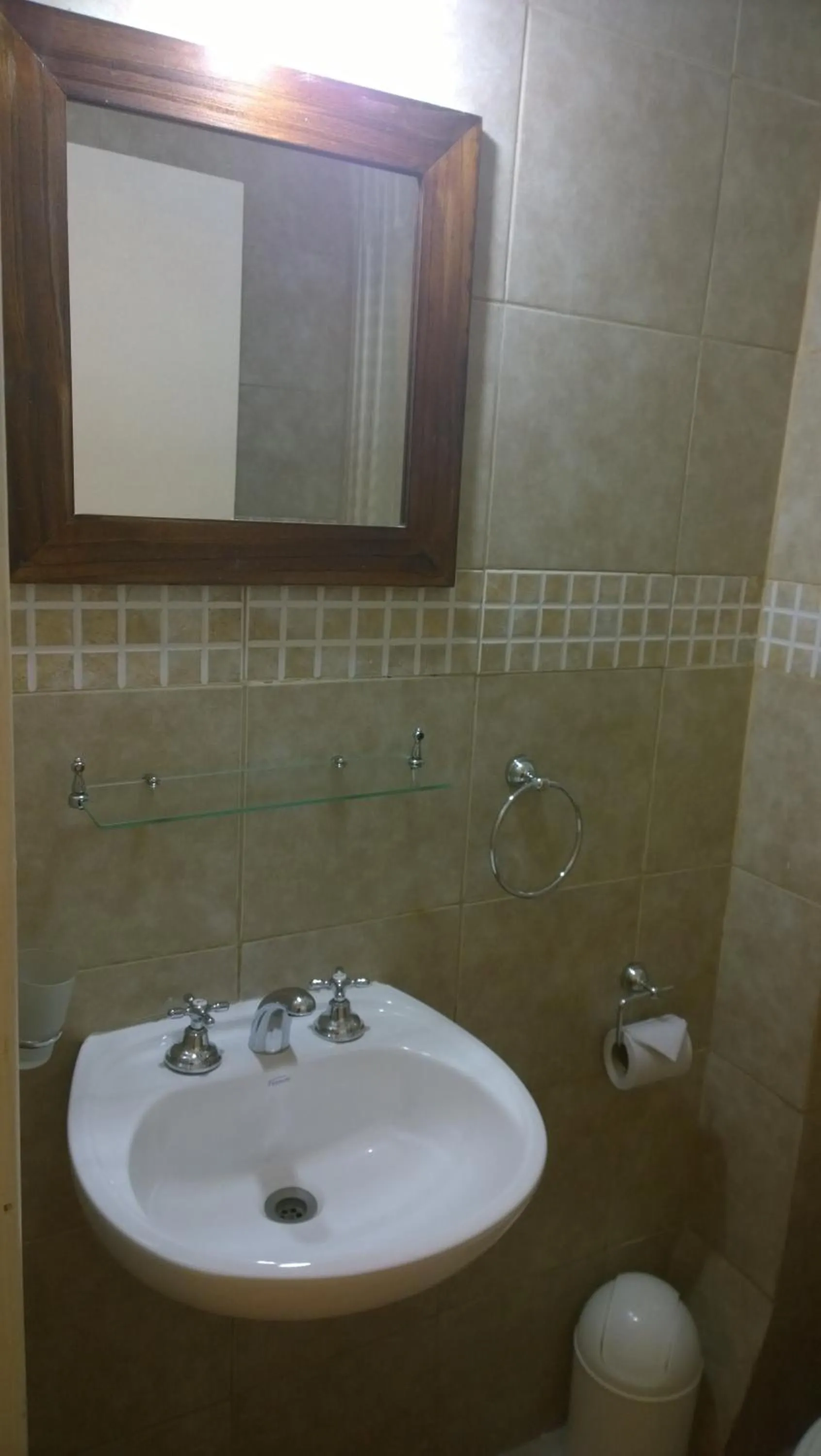 Bathroom in Koten Hotel