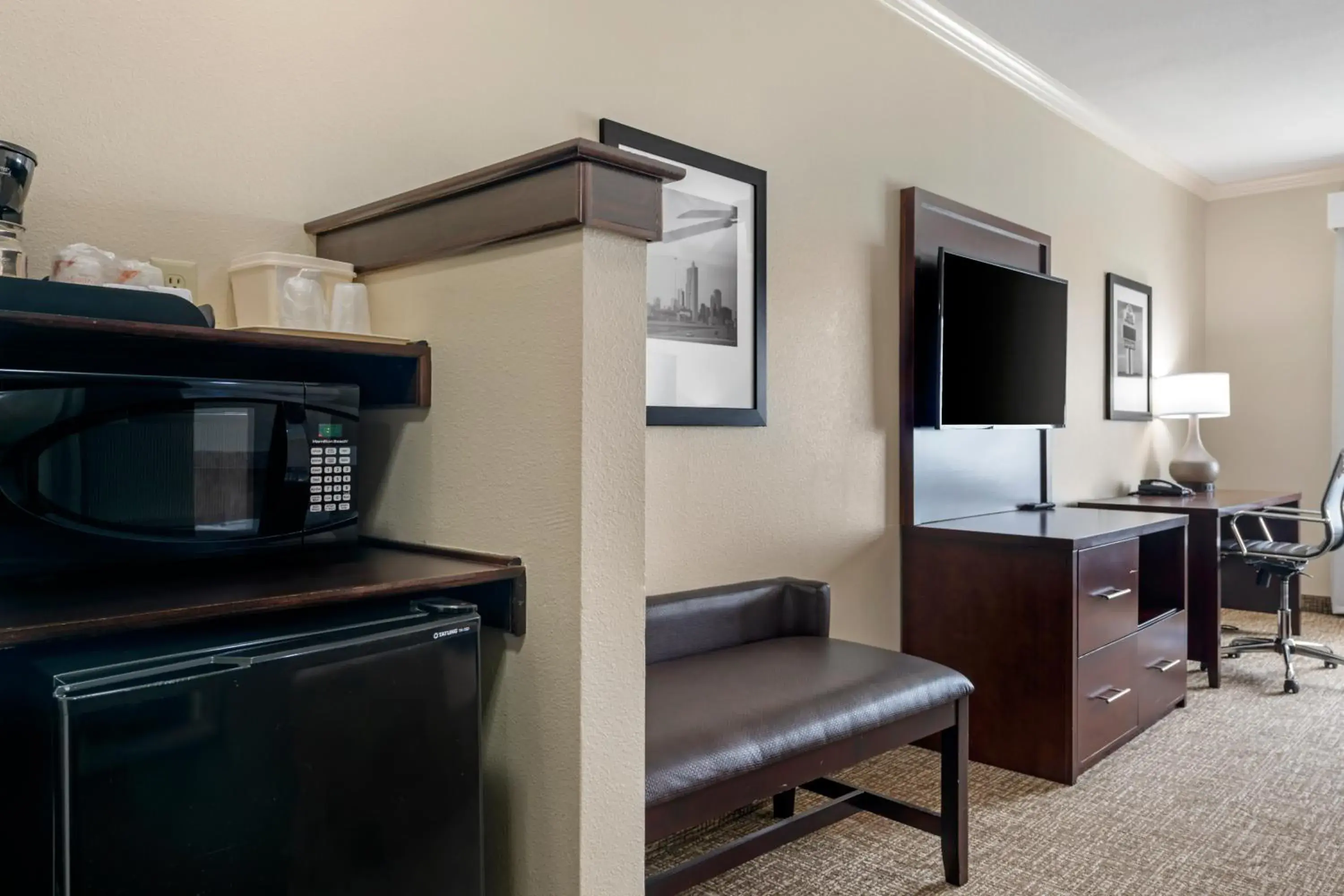 TV and multimedia, TV/Entertainment Center in Comfort Inn & Suites Fort Worth - Fossil Creek