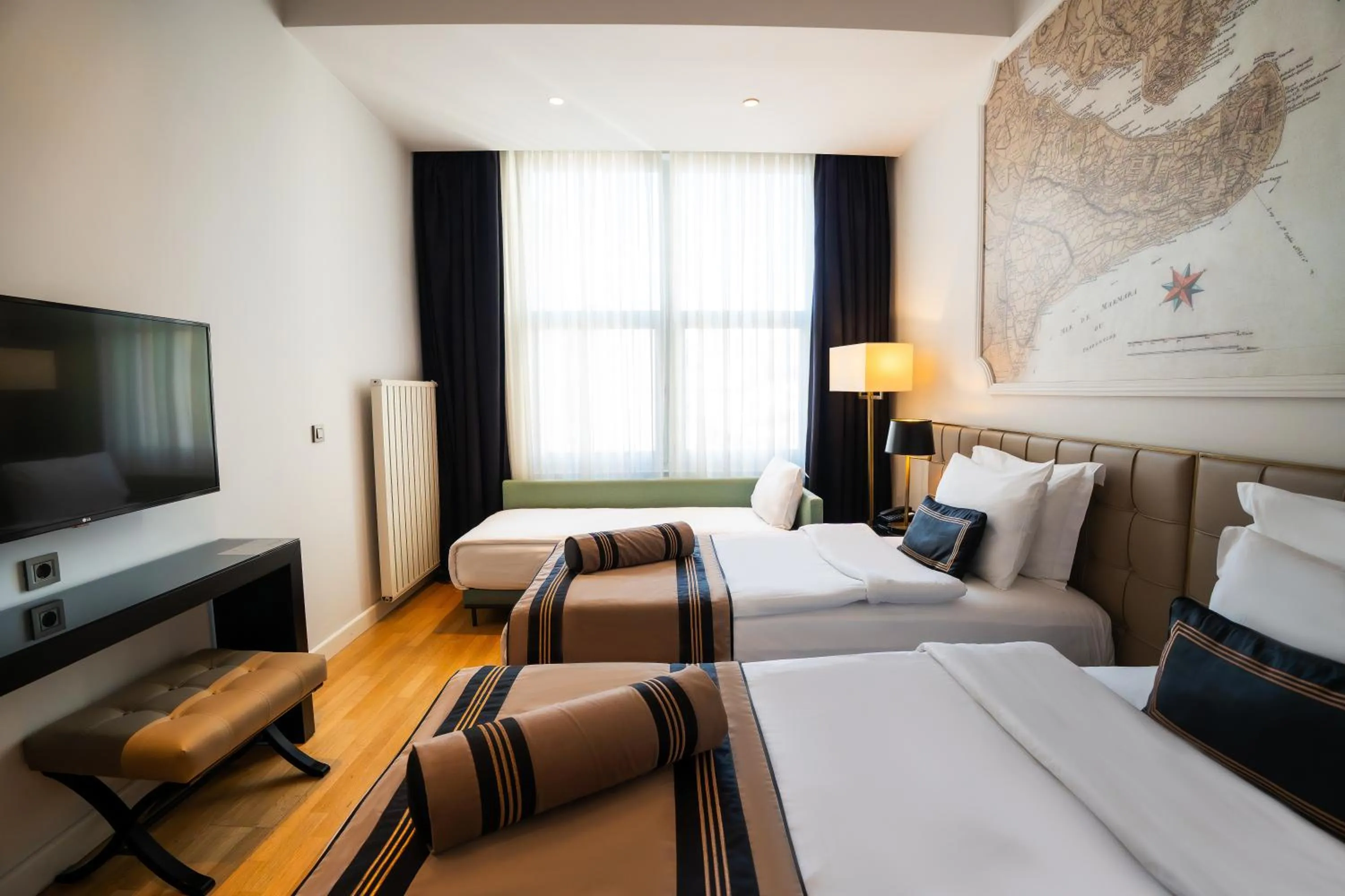 Bed in AKKA Lush Hotel Taksim