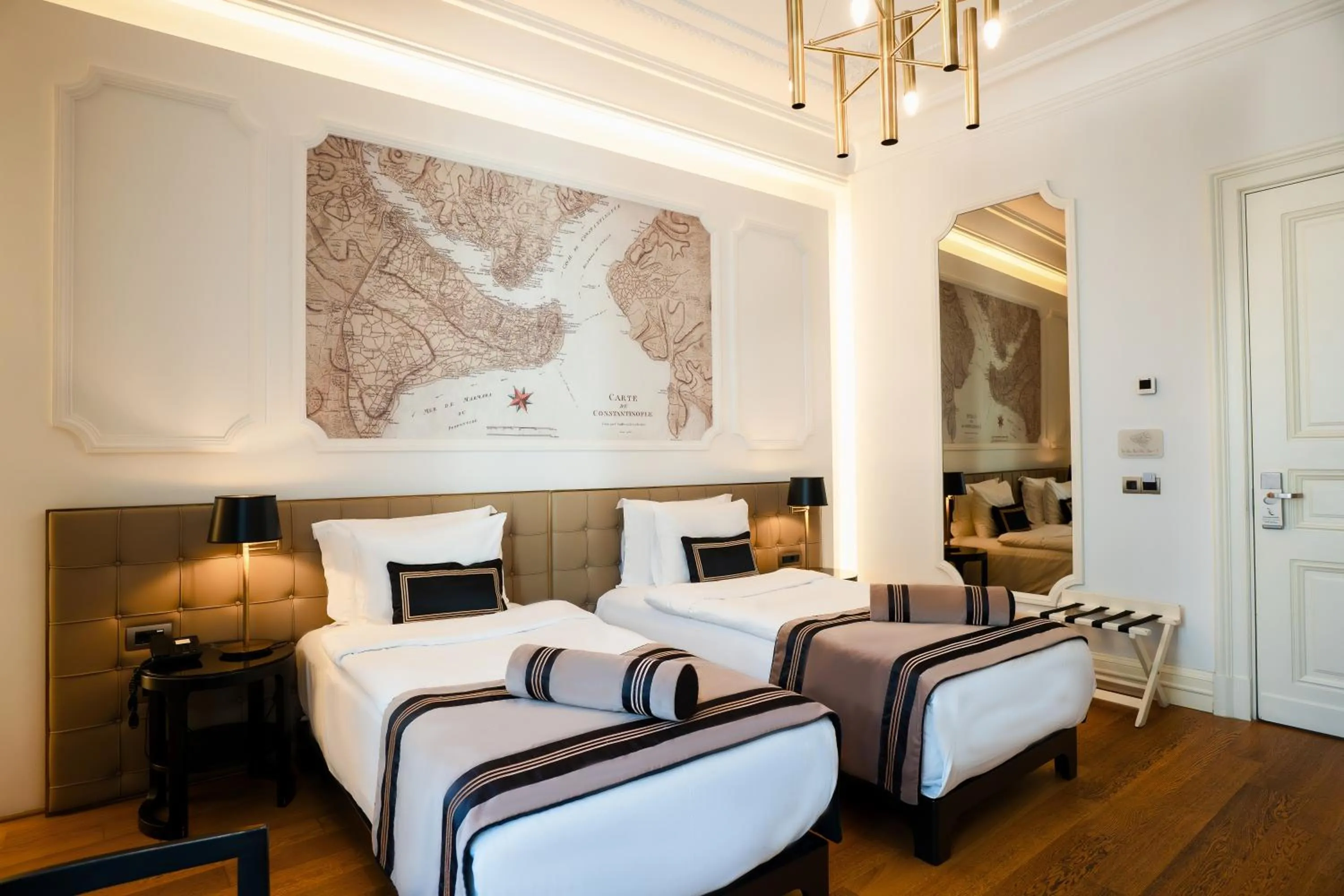 Bed in AKKA Lush Hotel Taksim