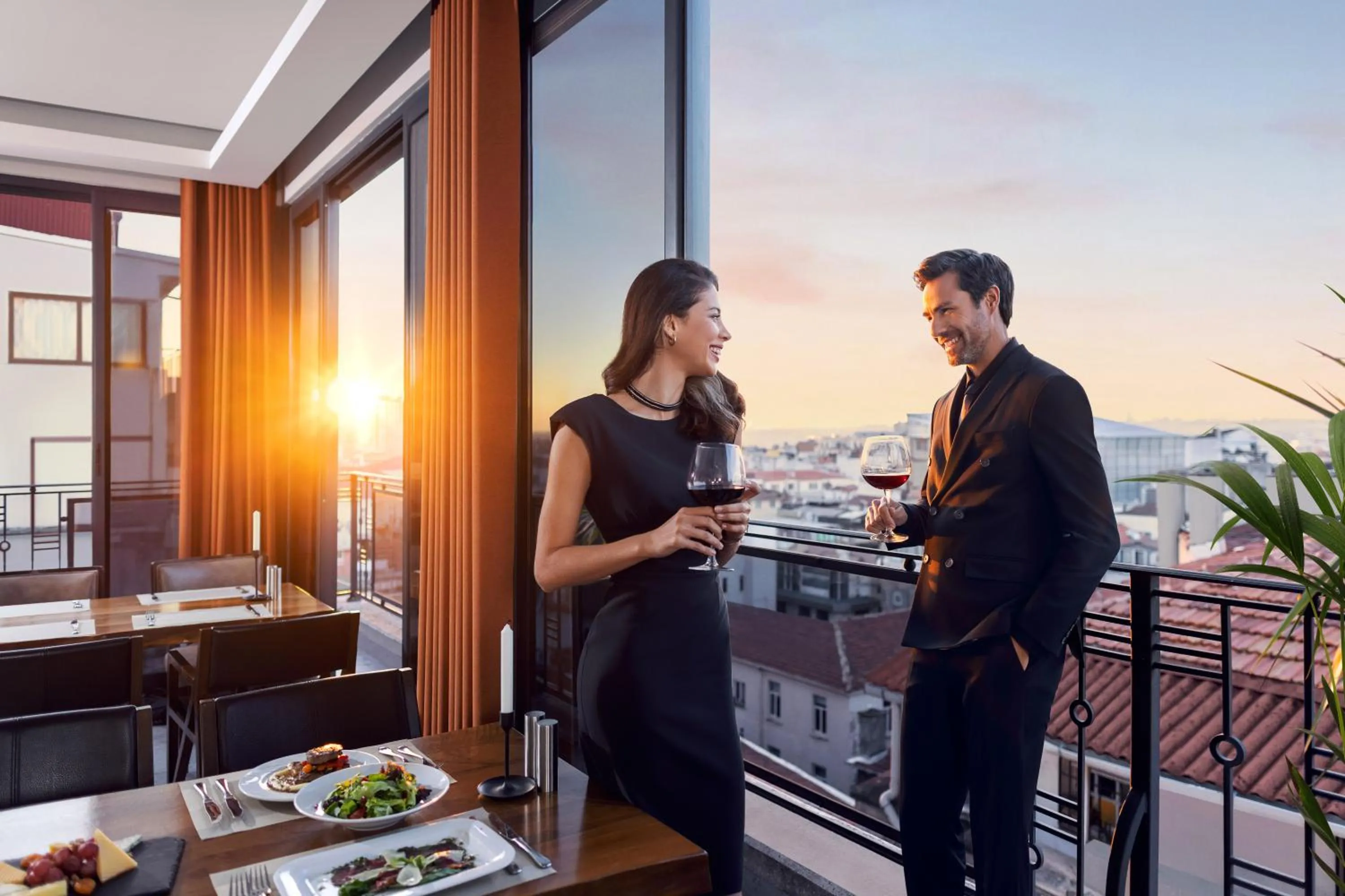 Restaurant/places to eat in AKKA Lush Hotel Taksim