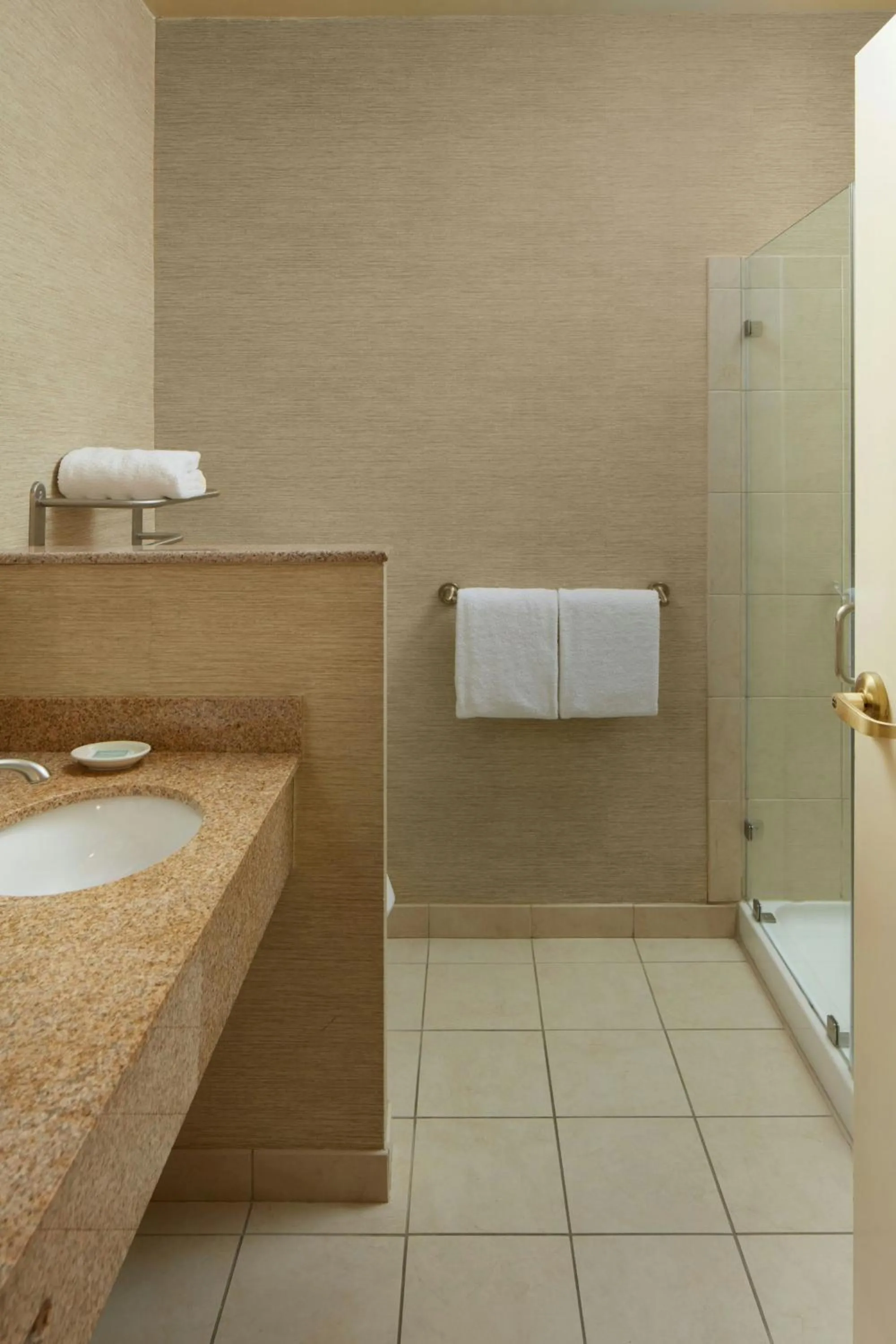 Bathroom in Courtyard Charleston Mount Pleasant