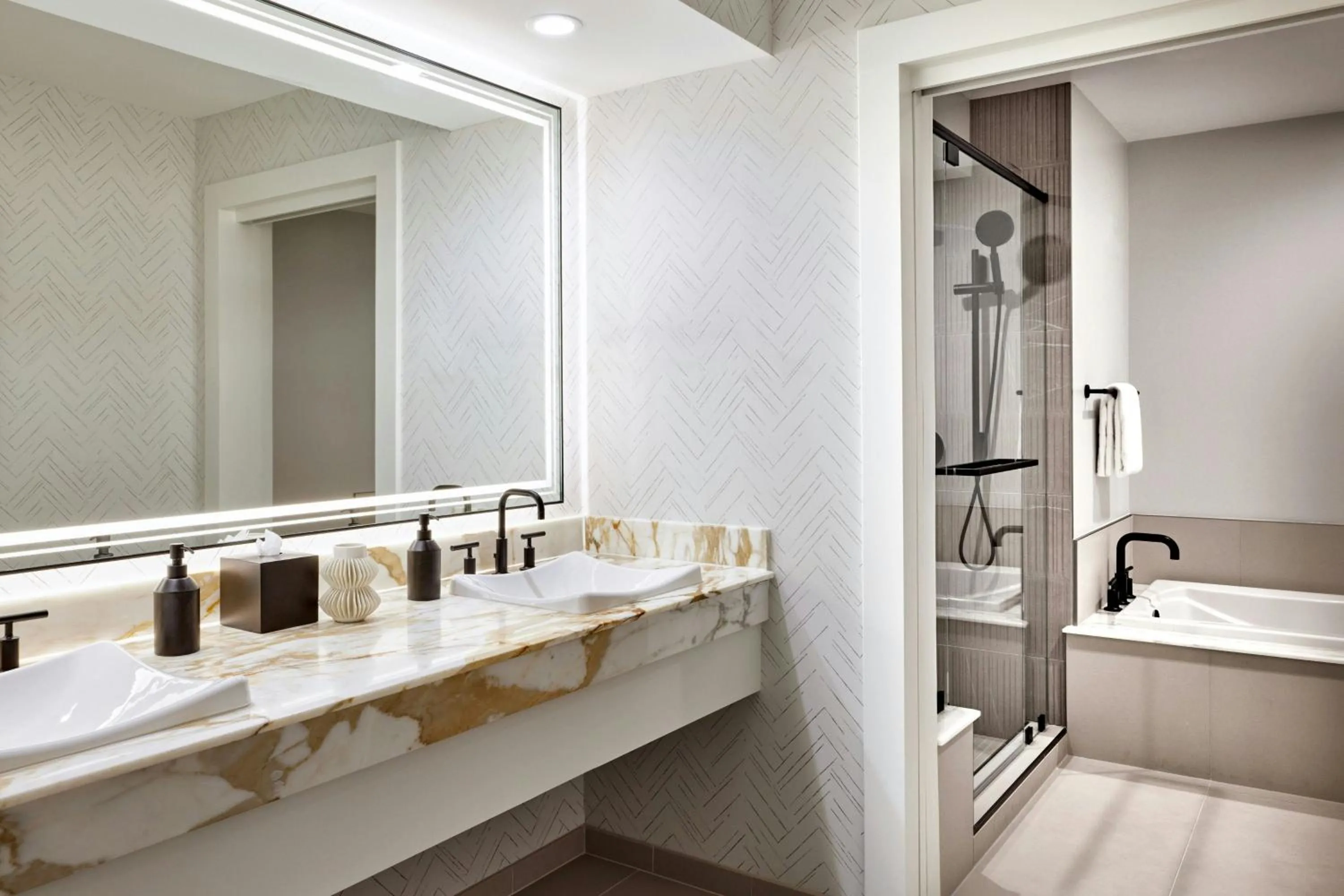 Bathroom in Anaheim Marriott