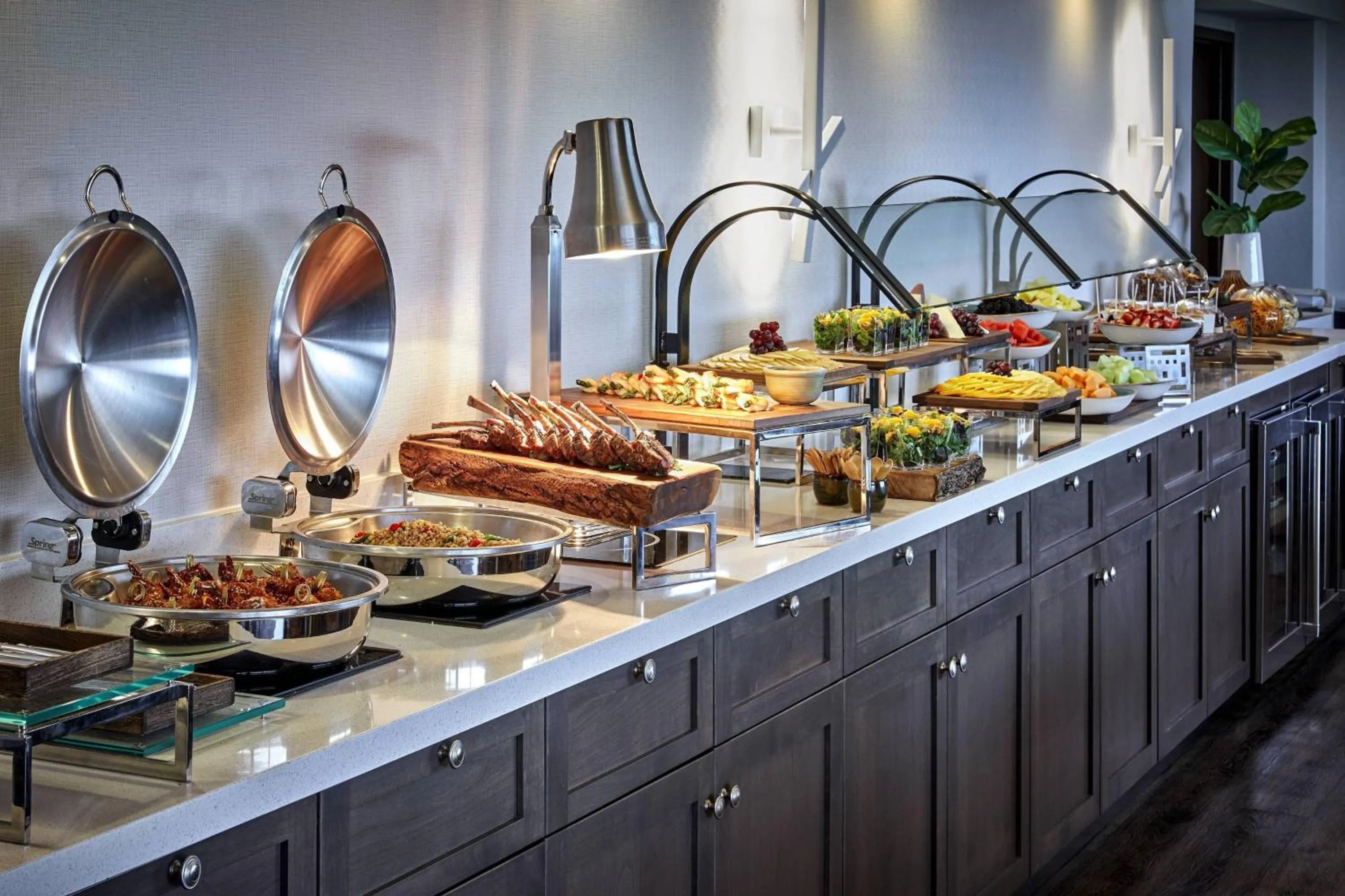 Lounge or bar in Anaheim Marriott