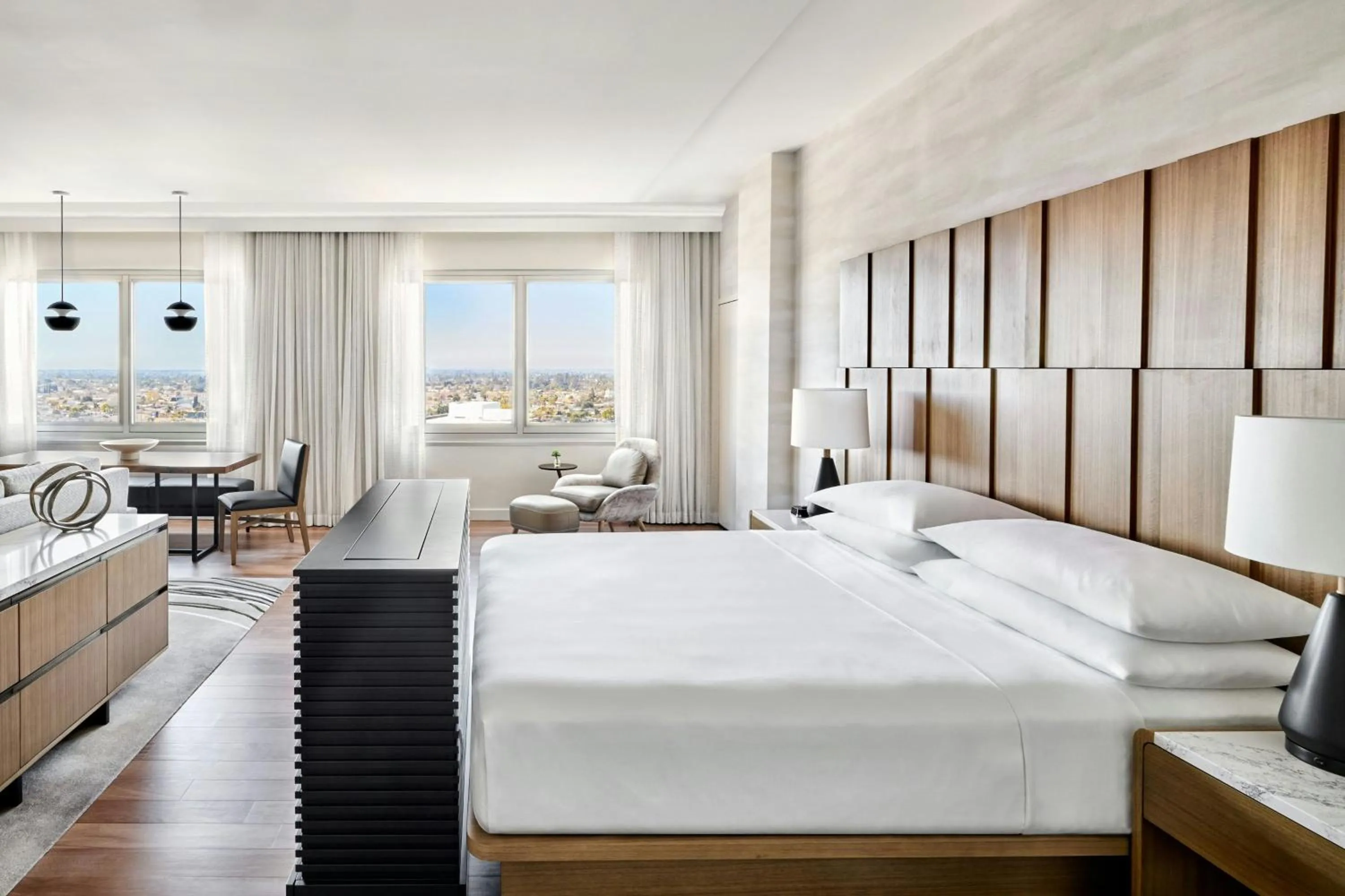 Bedroom, Bed in Anaheim Marriott