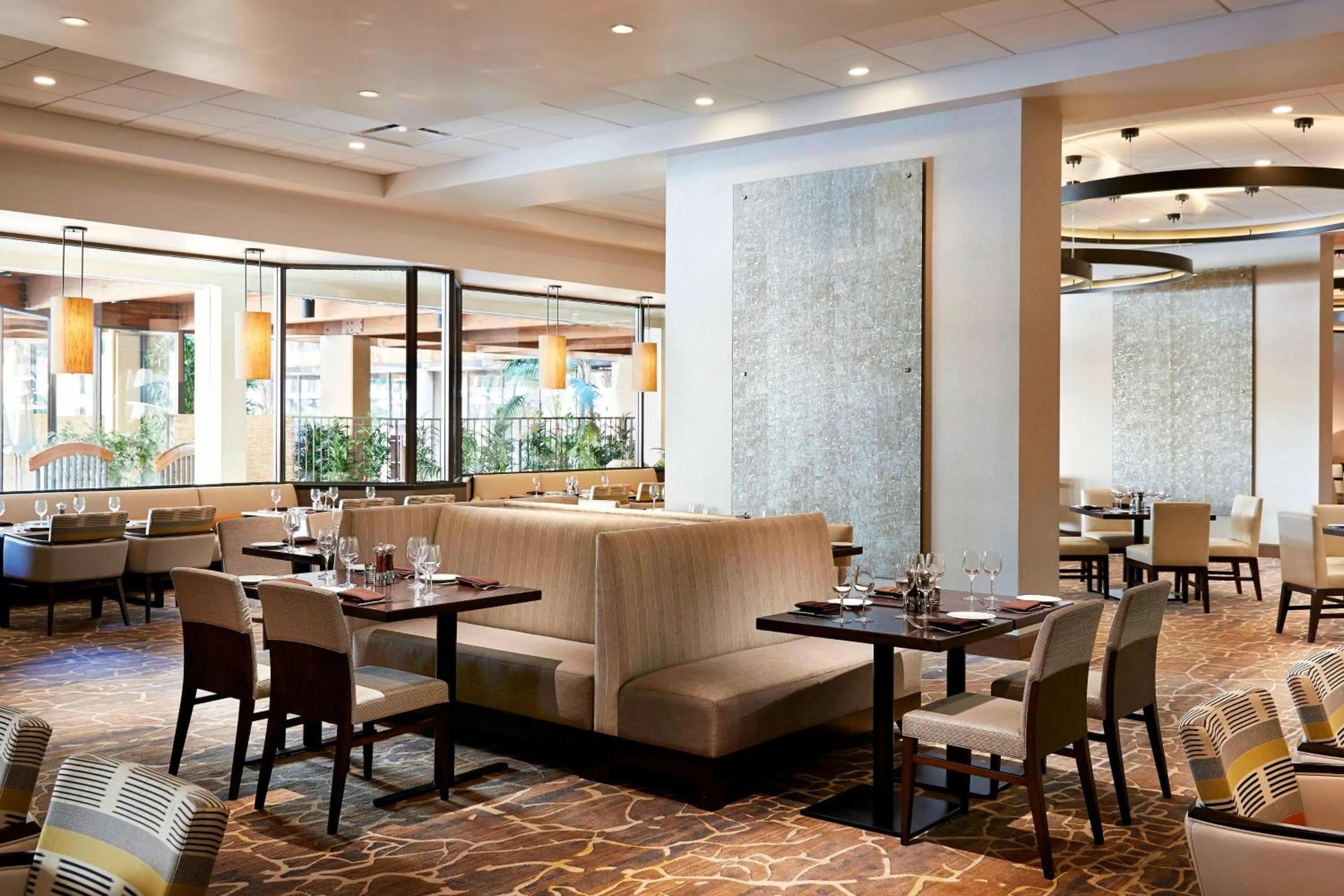 Restaurant/places to eat in Anaheim Marriott