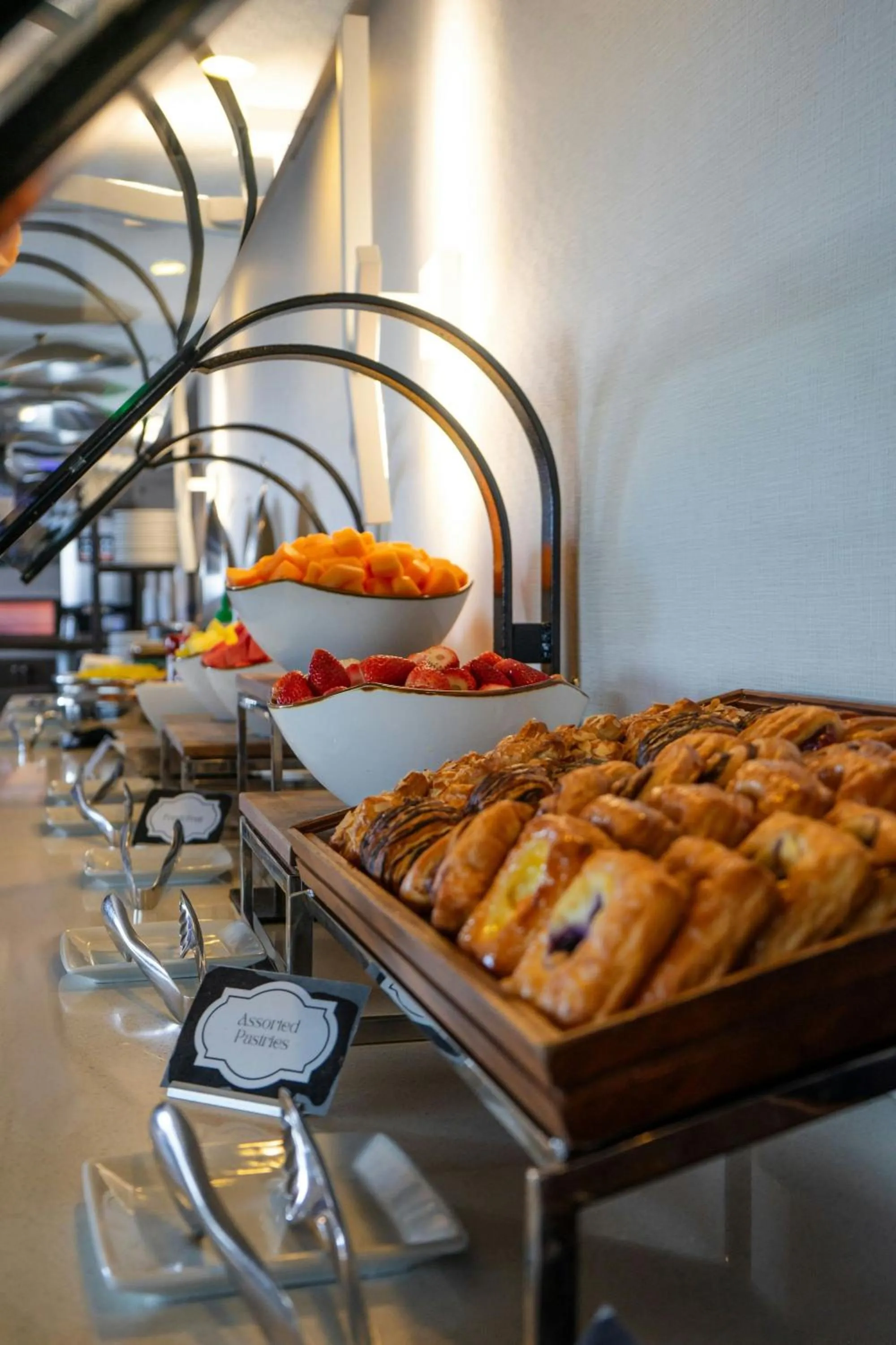 Restaurant/places to eat in Anaheim Marriott