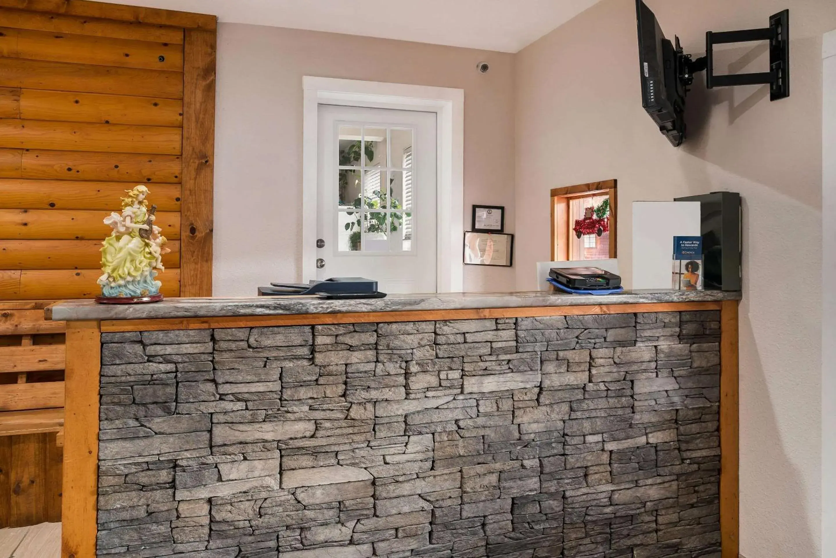 Lobby or reception in Rodeway Inn Harlan Lobby or reception in Rodeway Inn Harlan