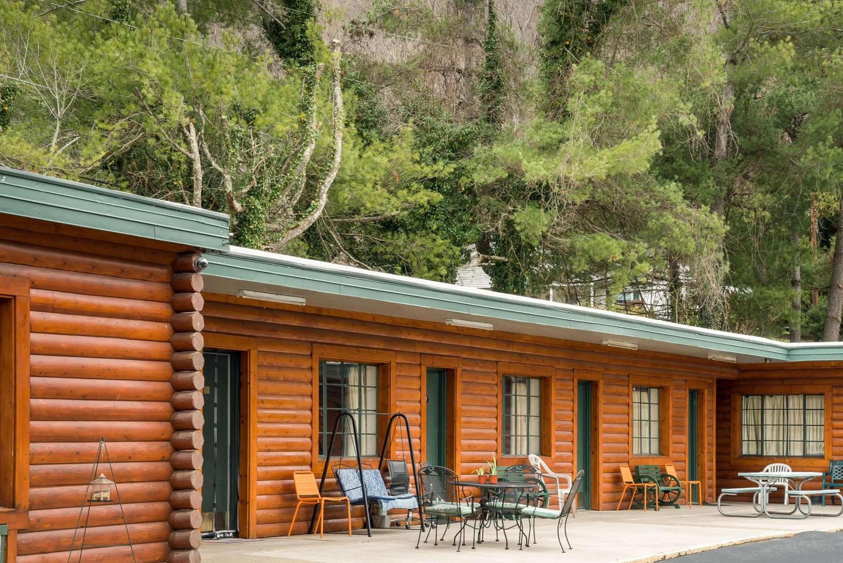 Property building in Rodeway Inn Harlan