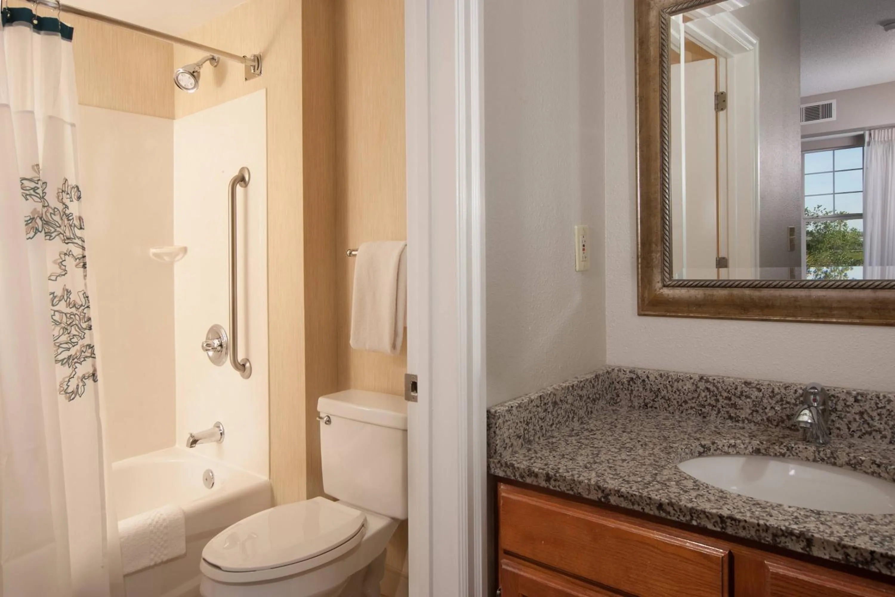 Bathroom in Residence Inn Charleston Riverview