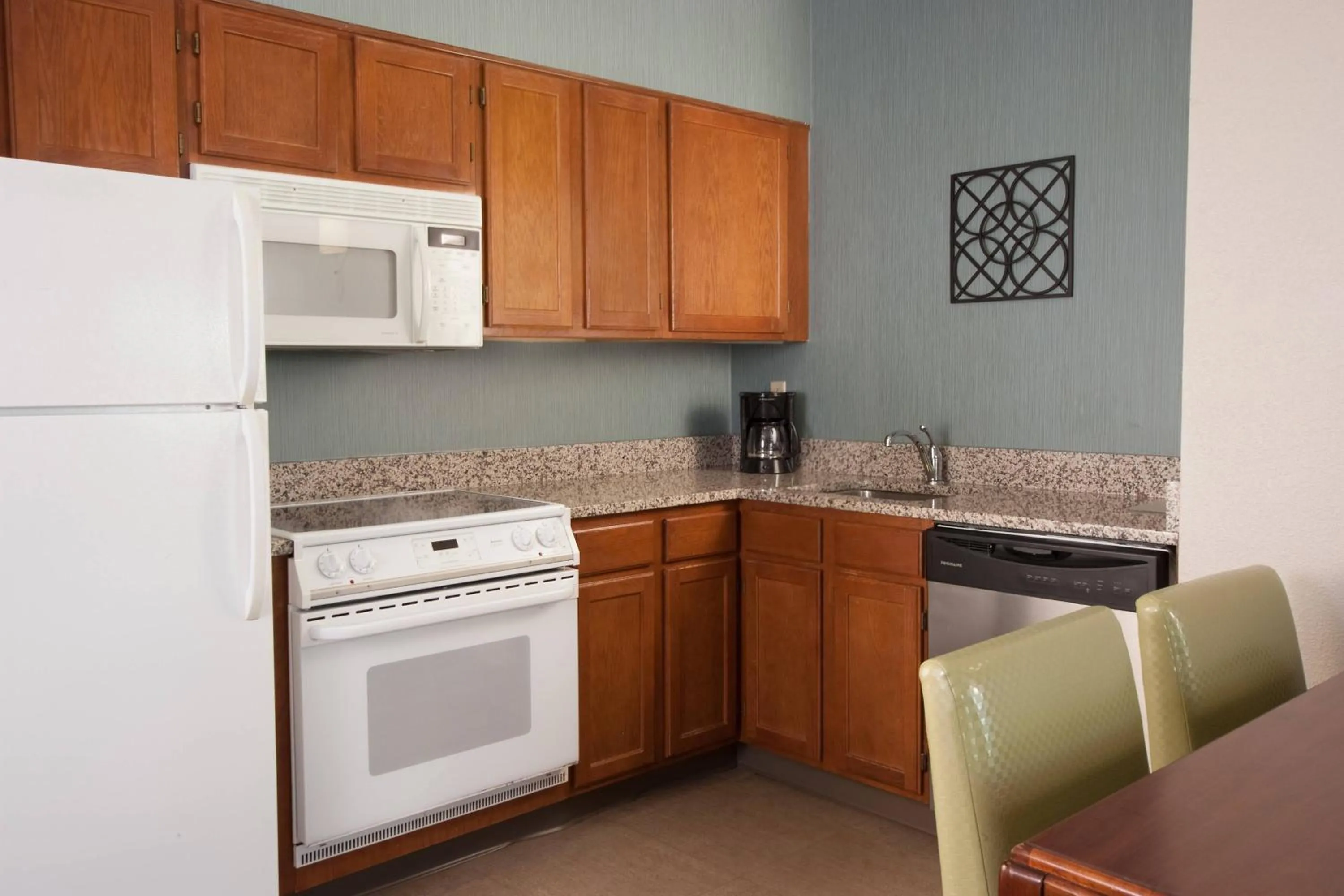 Bedroom in Residence Inn Charleston Riverview