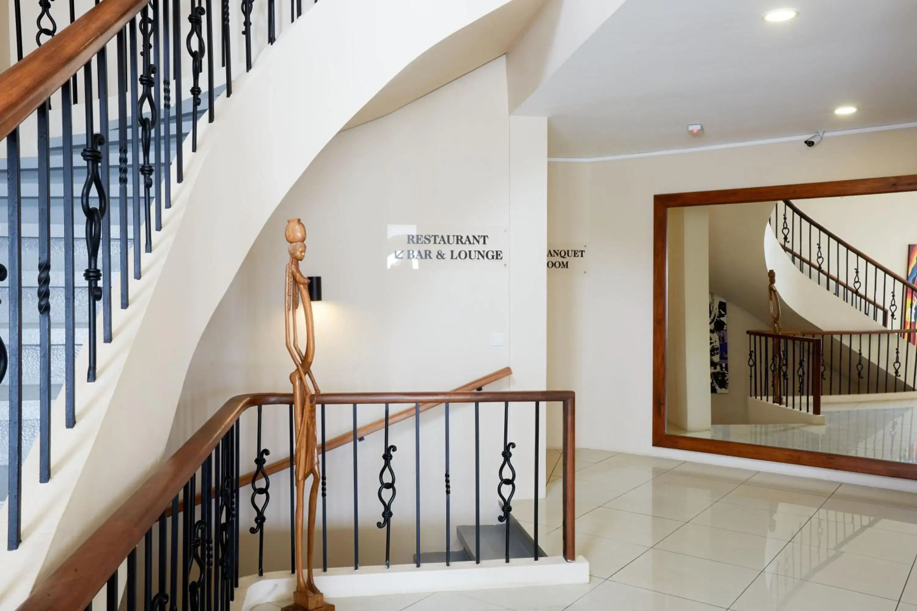 Lobby or reception in San Cristobal Boutique Hotel - Ivato Airport Lobby or reception in San Cristobal Boutique Hotel - Ivato Airport