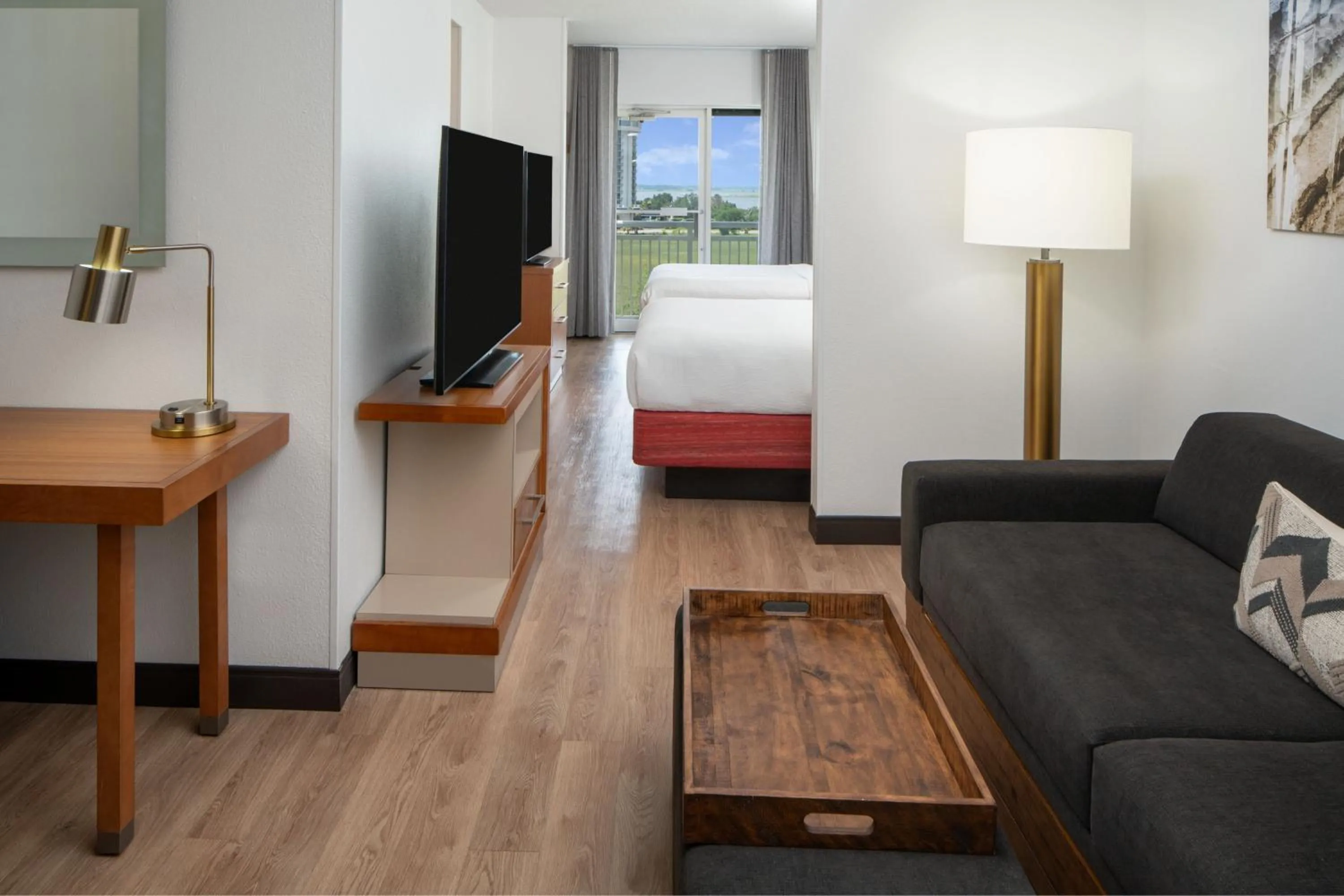 Living room, Bed in SpringHill Suites by Marriott Charleston Riverview