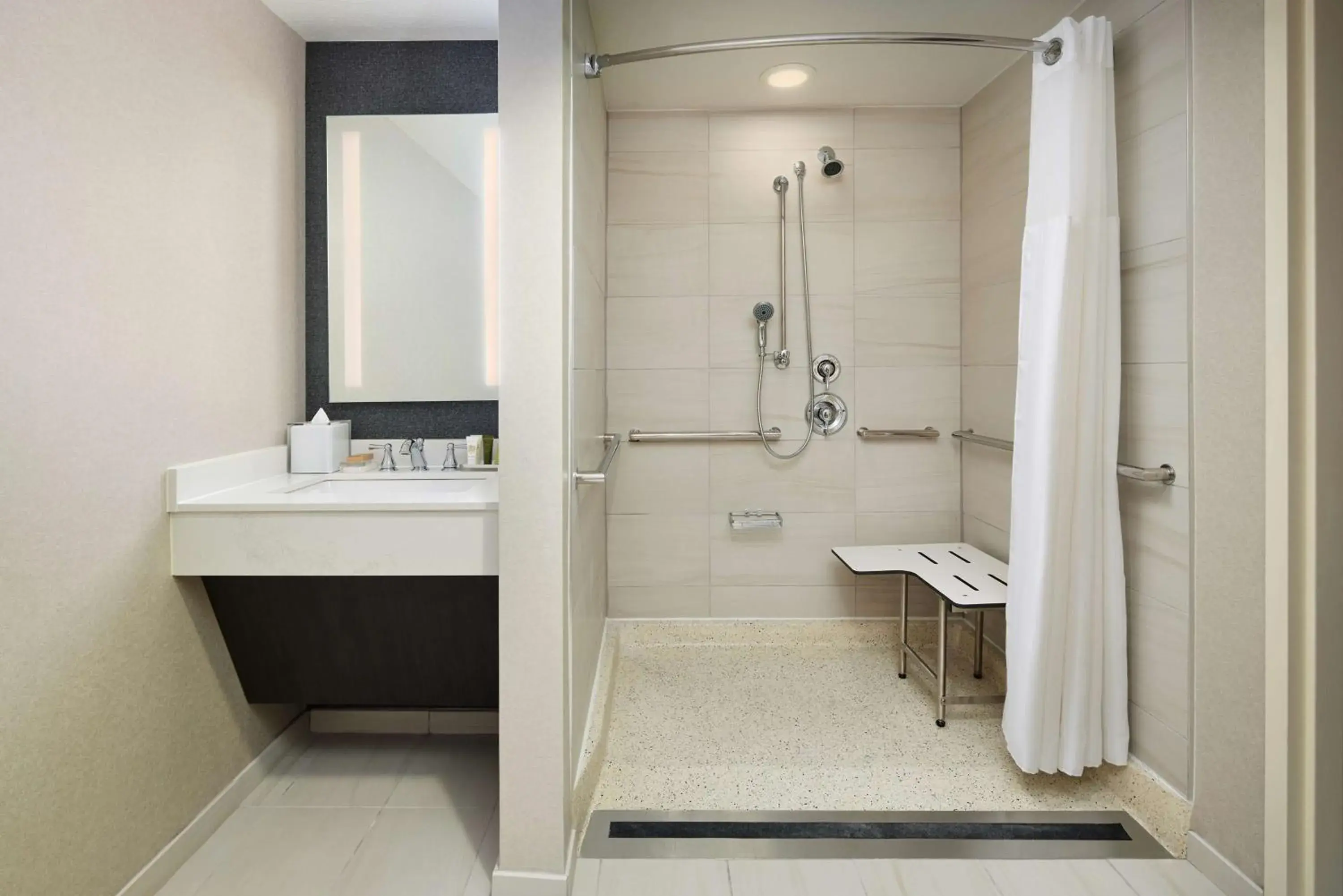 Bathroom in Hilton Charlotte Airport Hotel Bathroom in Hilton Charlotte Airport Hotel