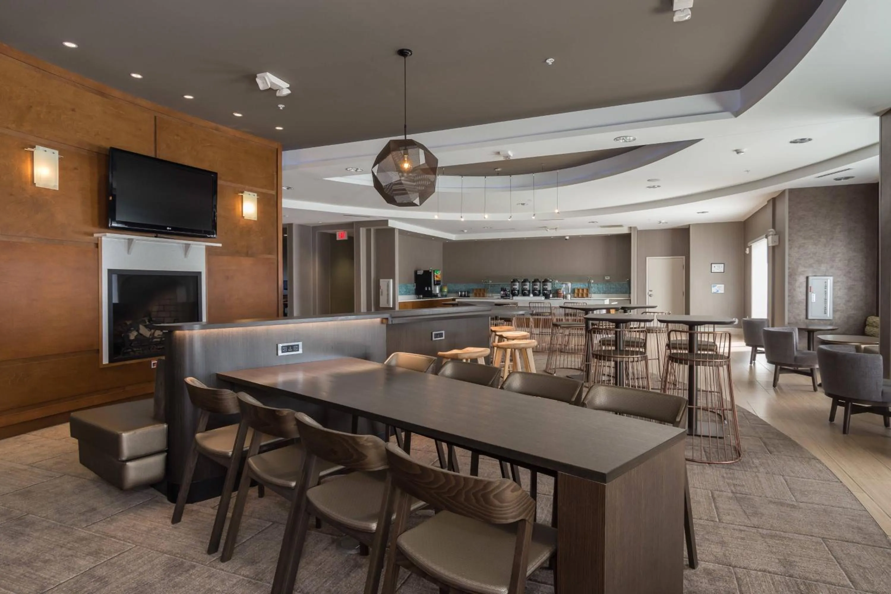 Restaurant/places to eat in SpringHill Suites by Marriott Charlotte Ballantyne