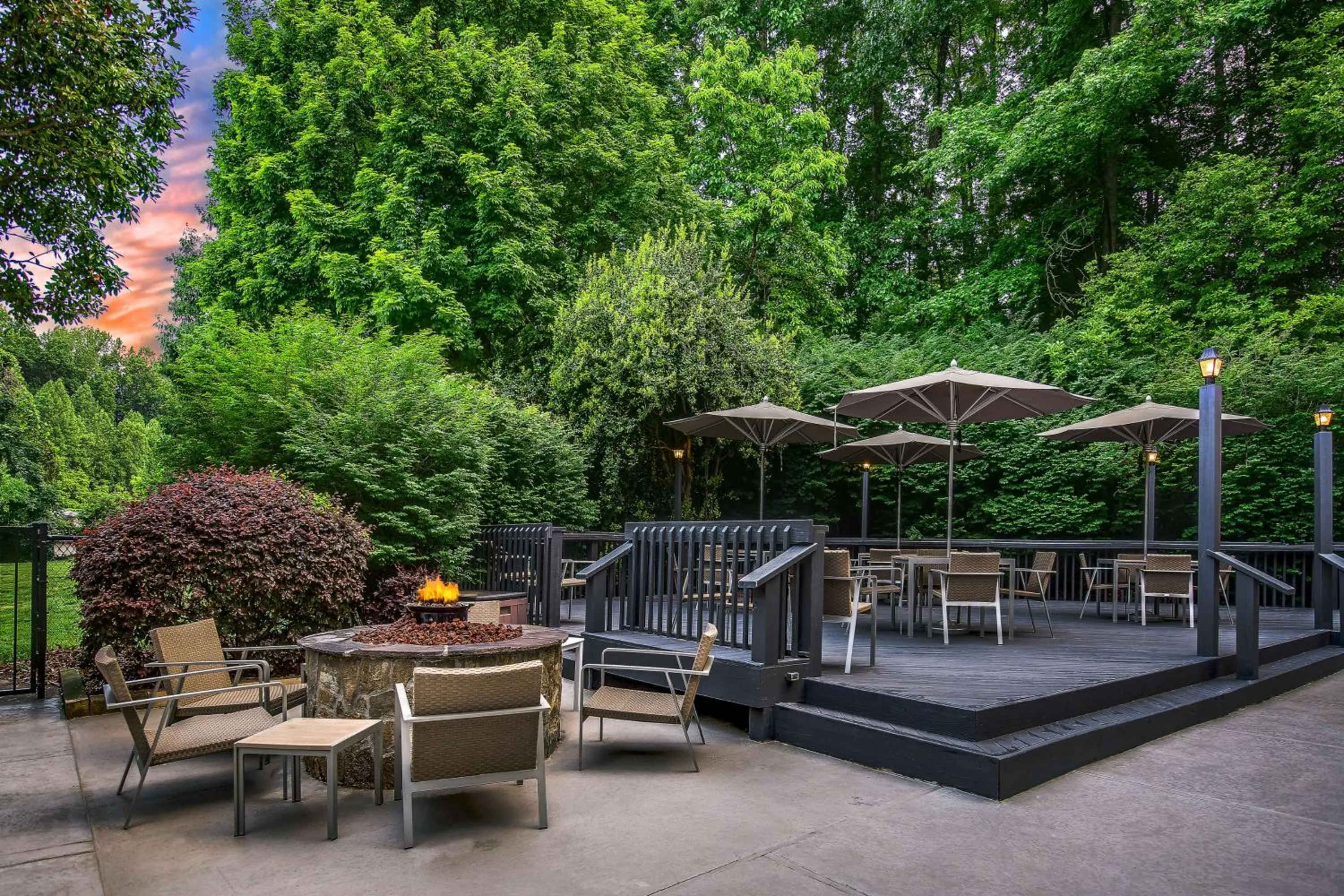 Patio in Sonesta Charlotte Lower South End