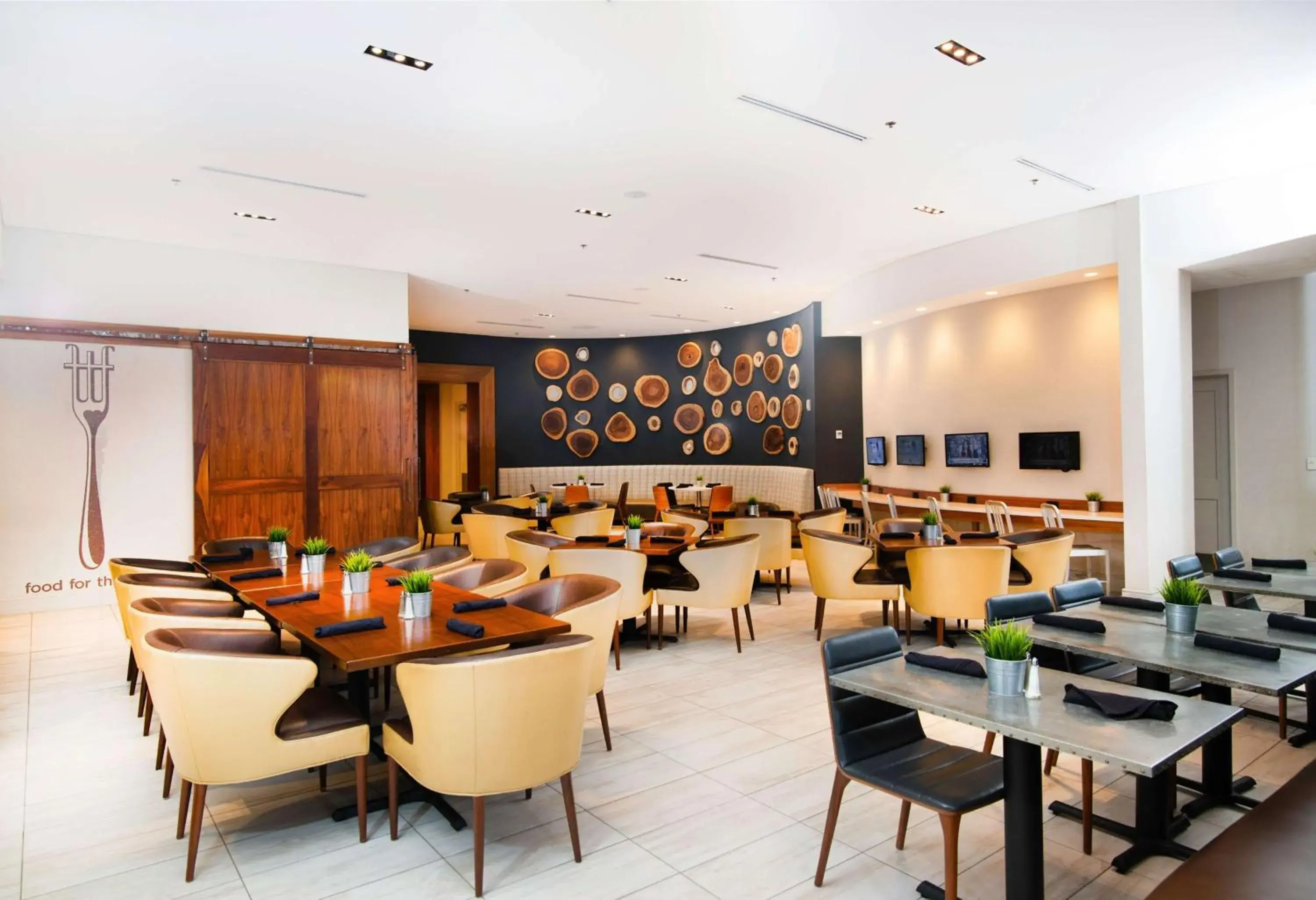 Restaurant/places to eat in Sonesta Charlotte Lower South End Restaurant/places to eat in Sonesta Charlotte Lower South End