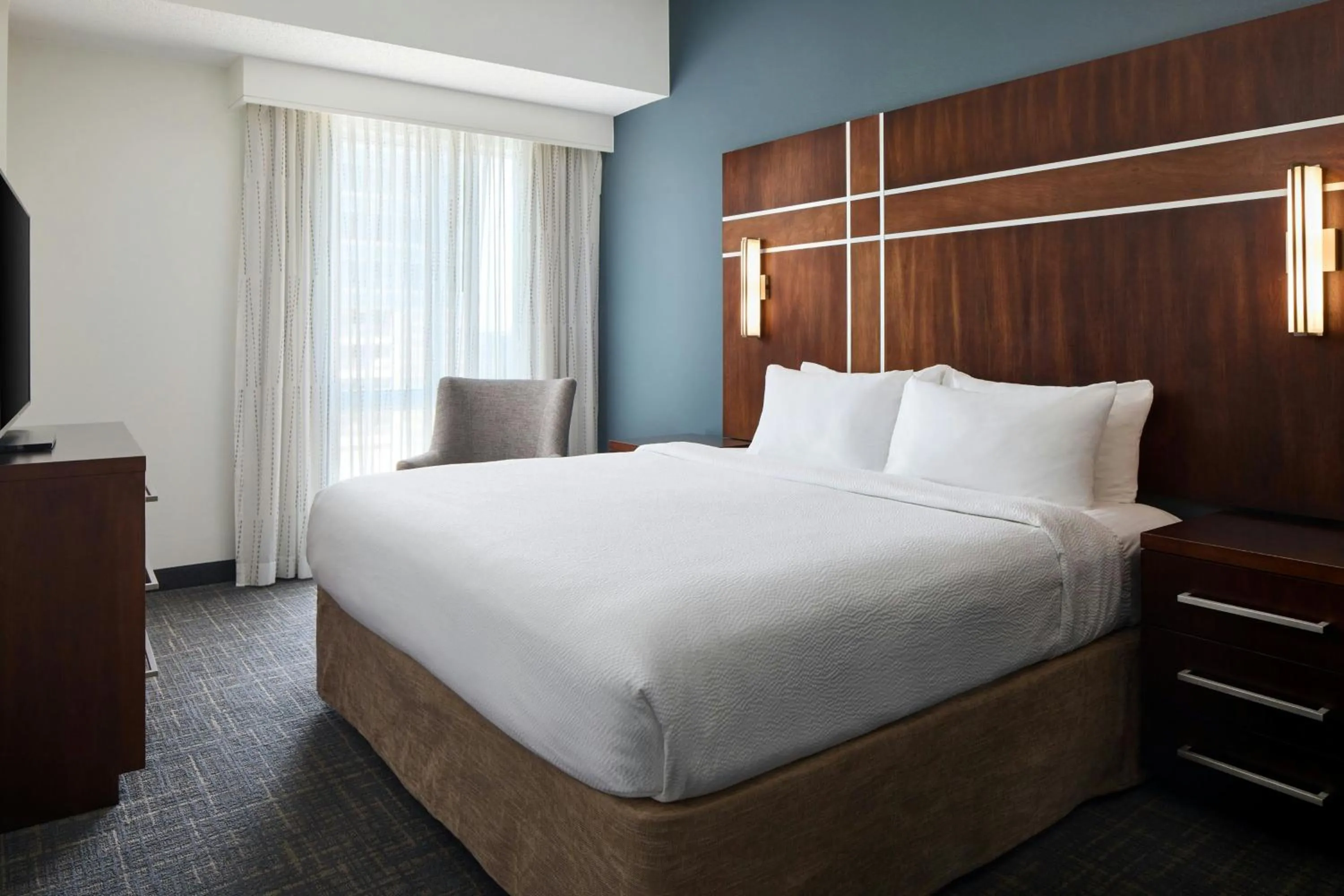 Bedroom, Bed in Residence Inn Charlotte Uptown