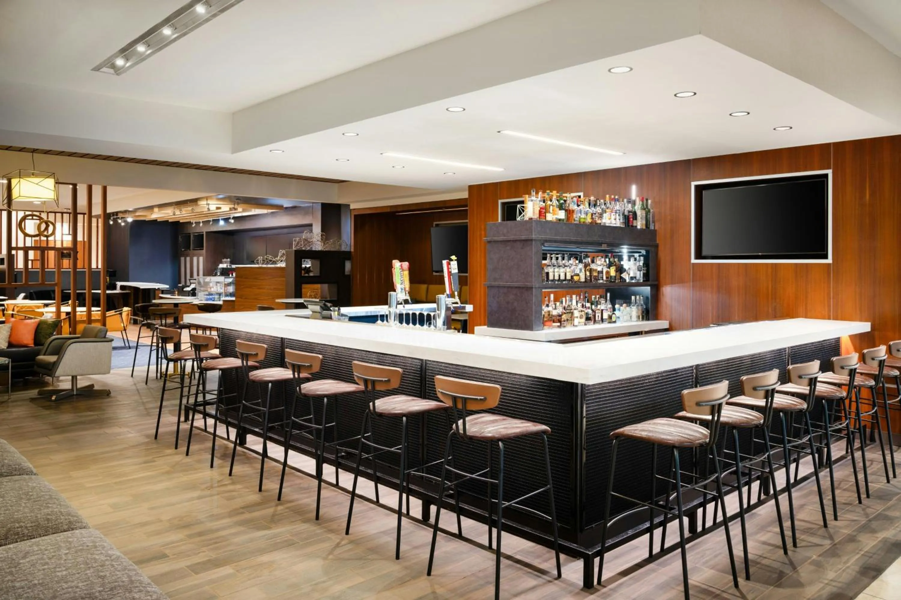 Lounge or bar in Courtyard Charlotte City Center