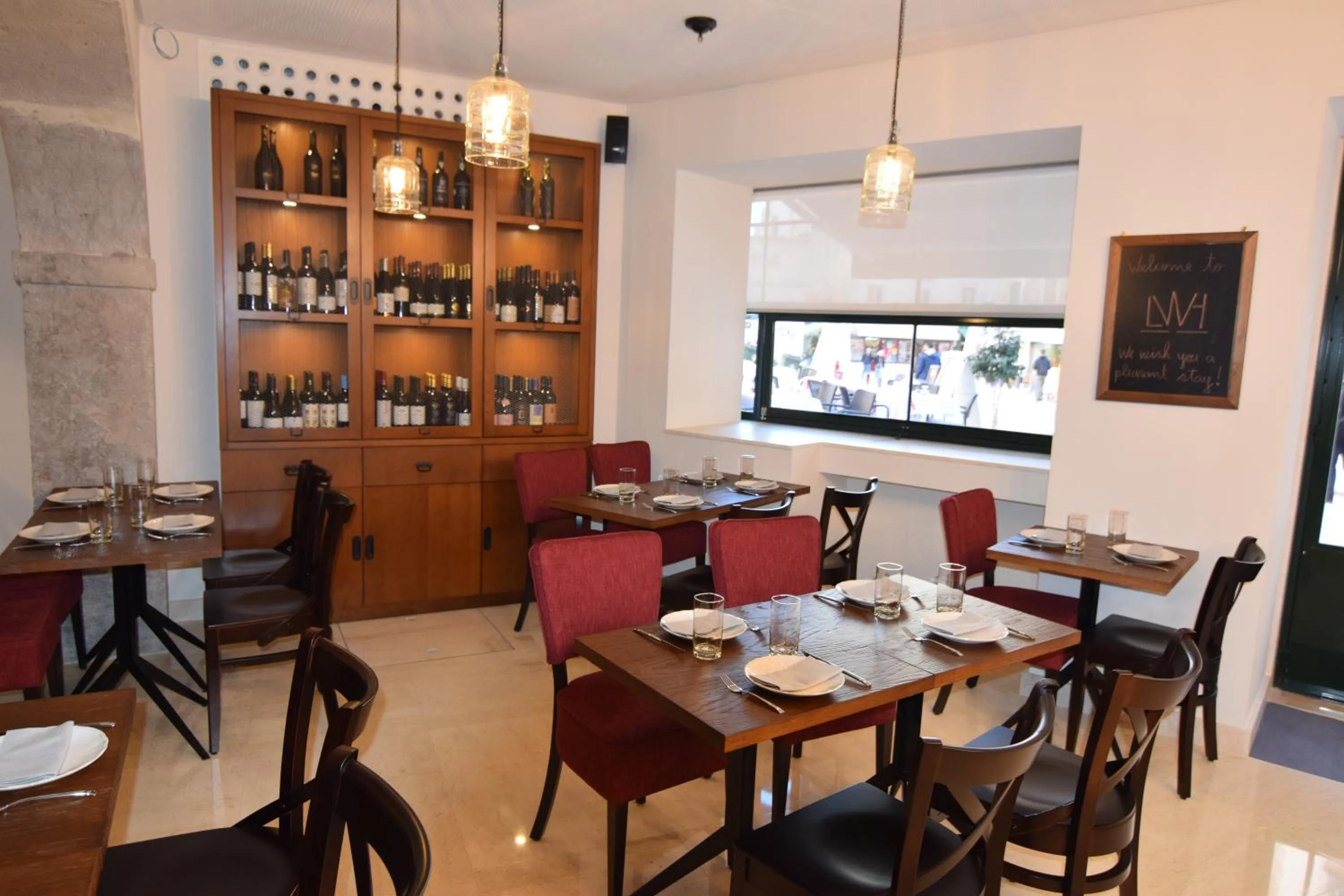 Restaurant/places to eat in Lisbon Wine Hotel