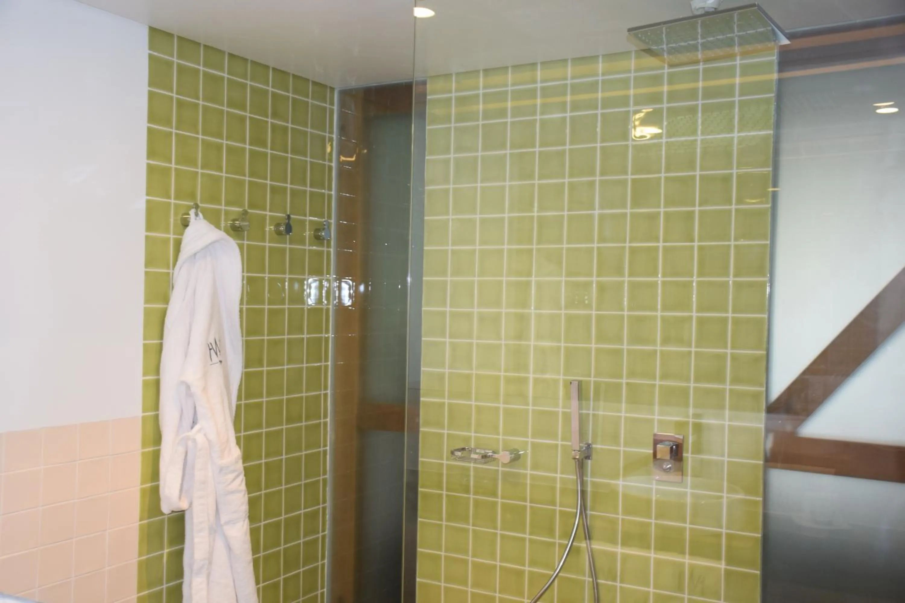 Shower in Lisbon Wine Hotel