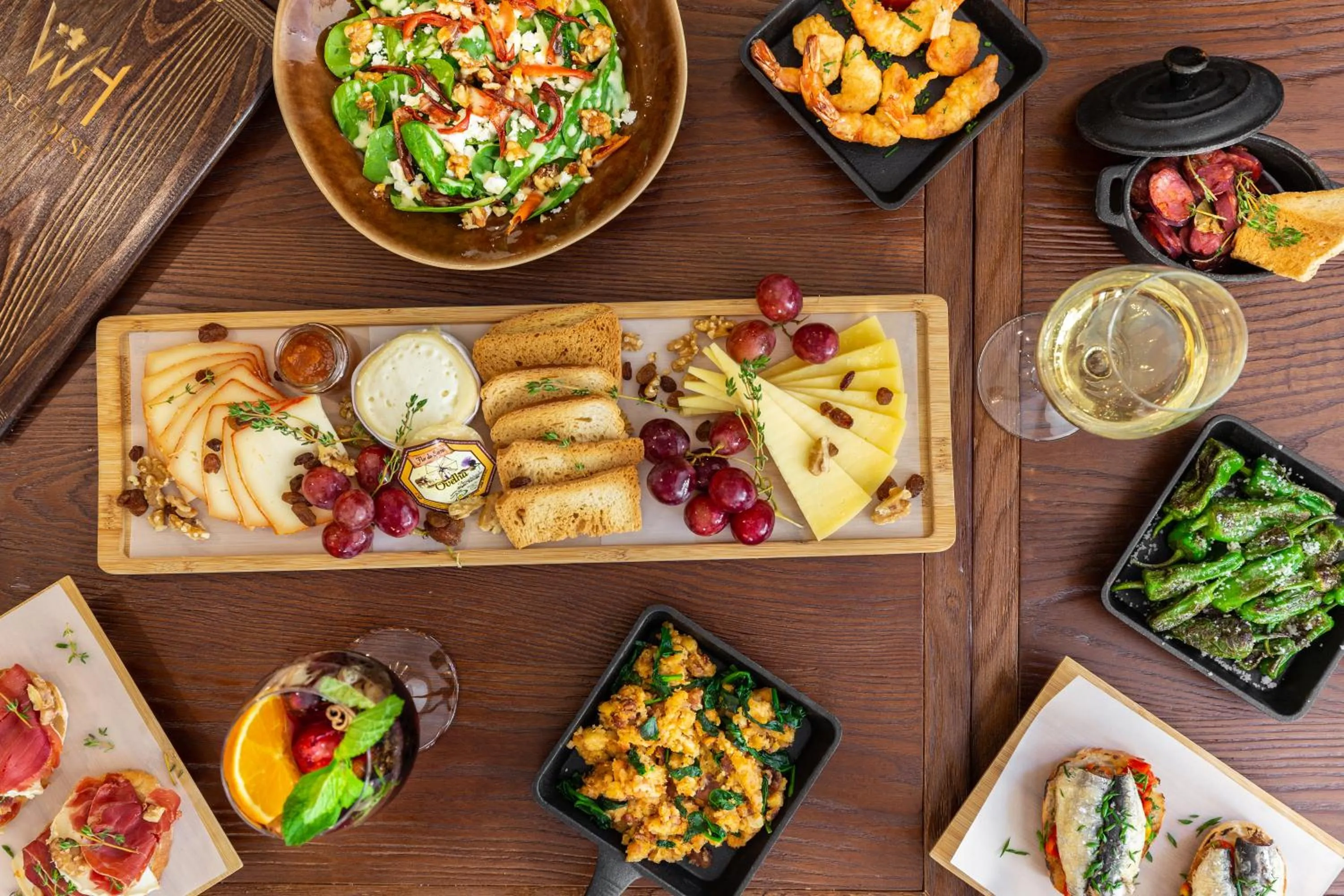 Restaurant/places to eat in Lisbon Wine Hotel