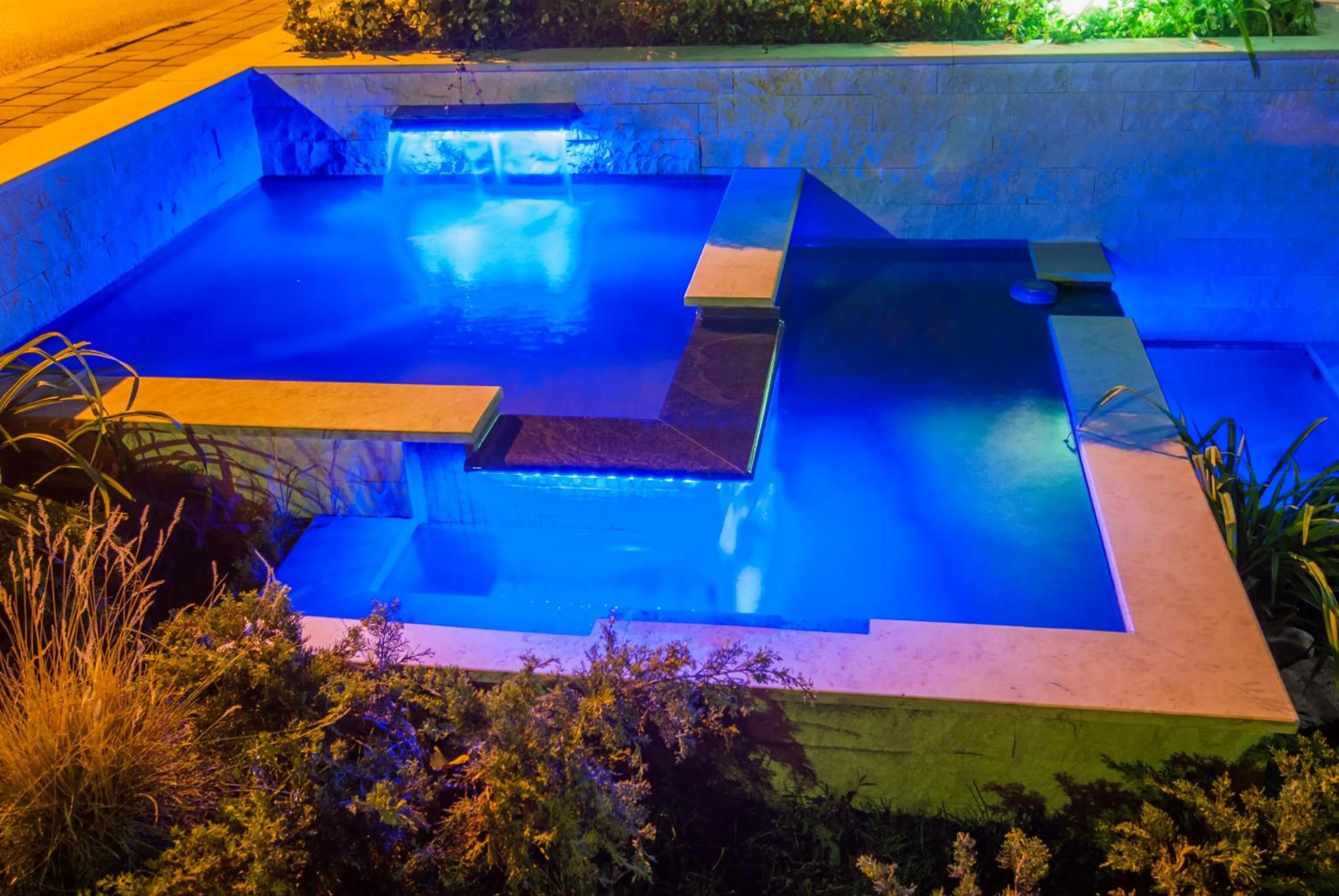 Property building in Vila Opera