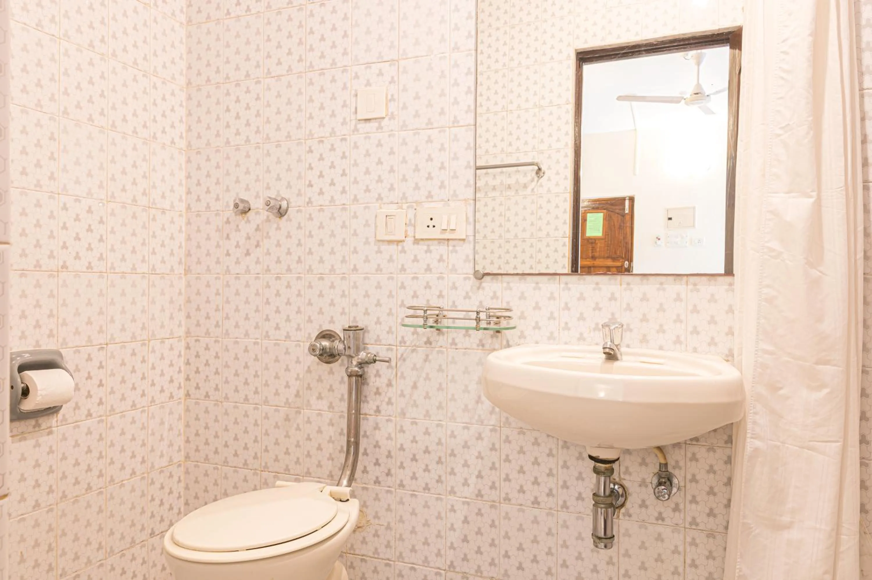 Bathroom in The Horizon