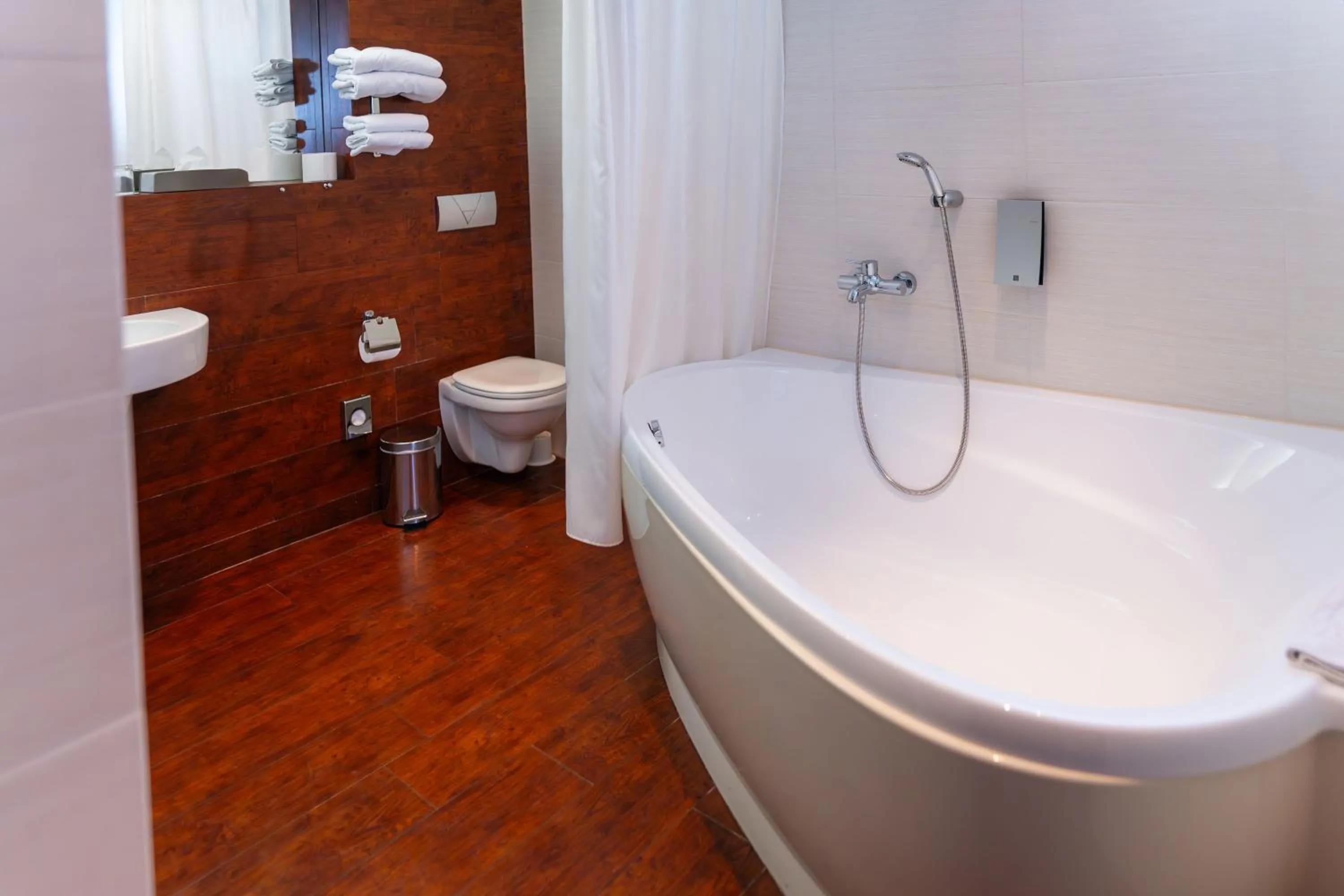 Shower in Amberton Hotel Klaipeda