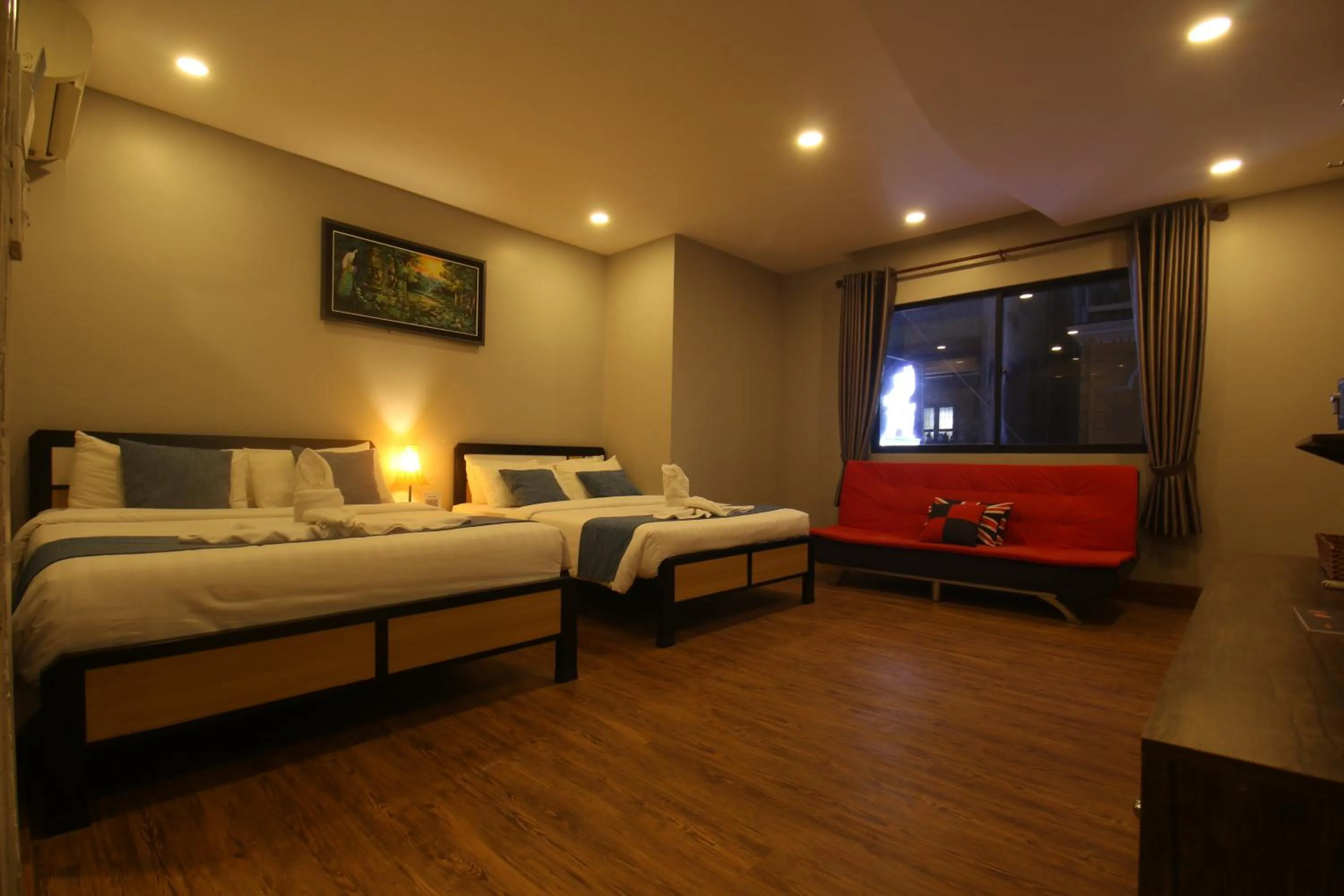 Photo of the whole room, Bed in Ostro Hotel