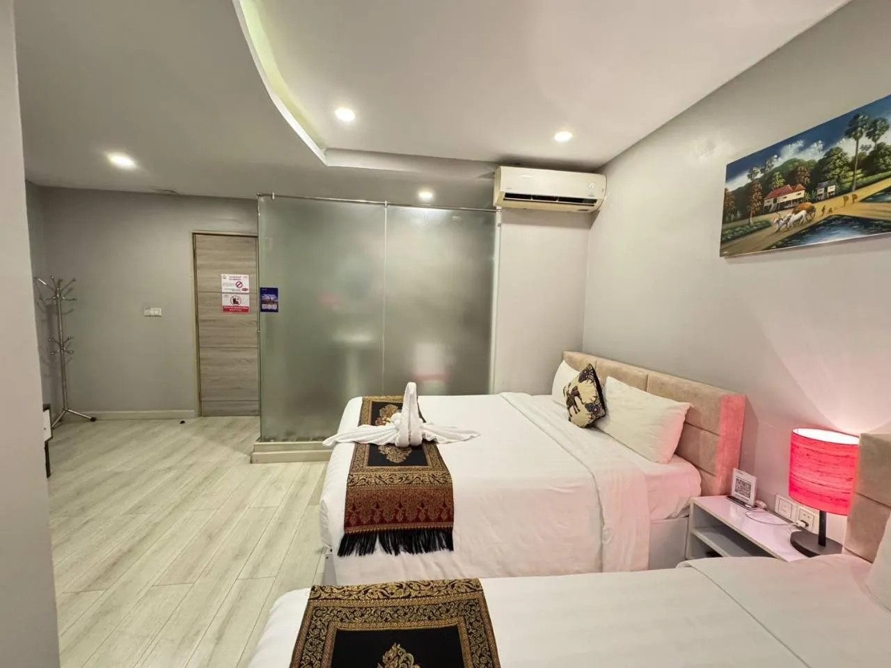 Photo of the whole room, Bed in Ostro Hotel