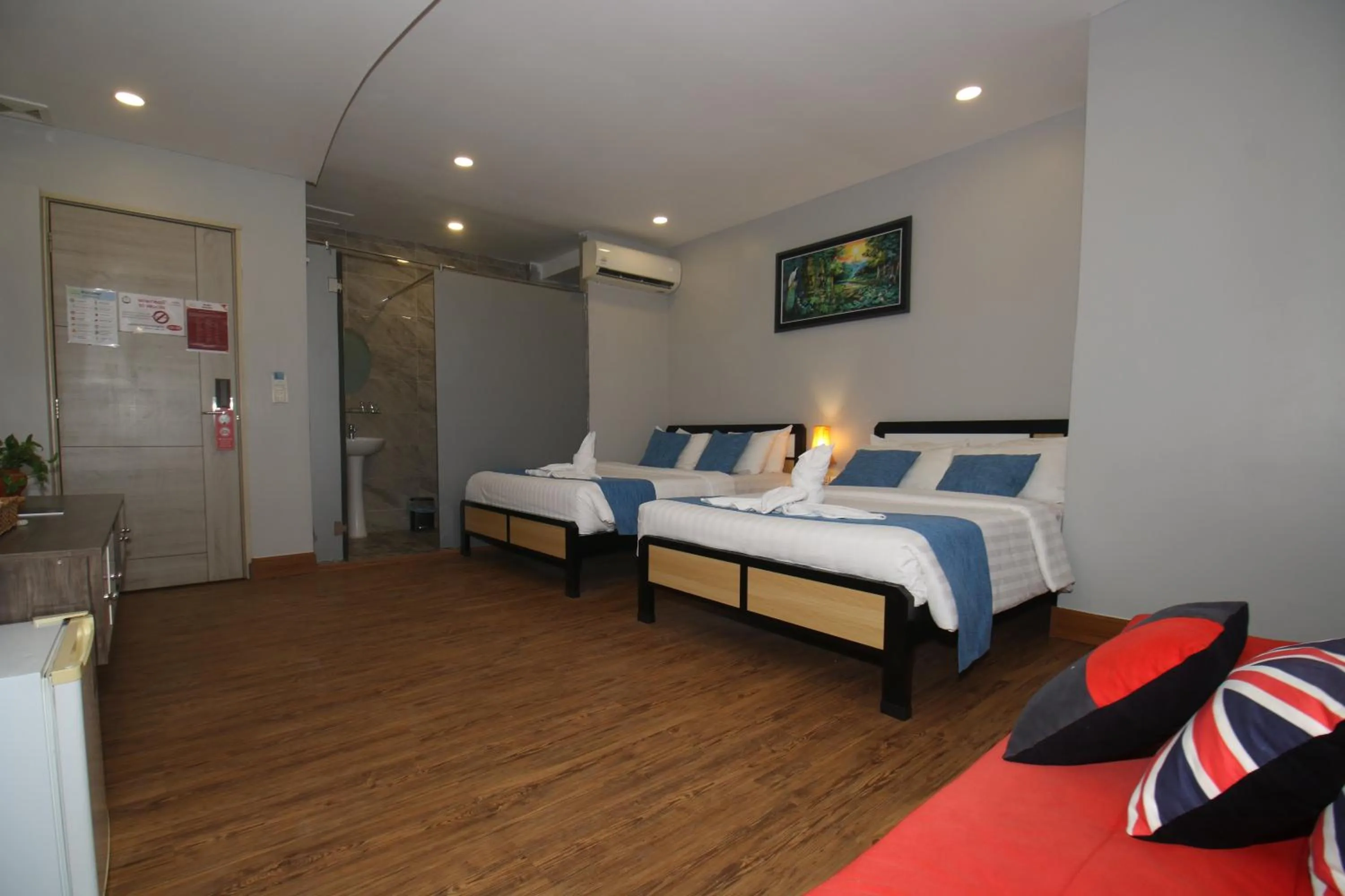 Photo of the whole room, Bed in Ostro Hotel