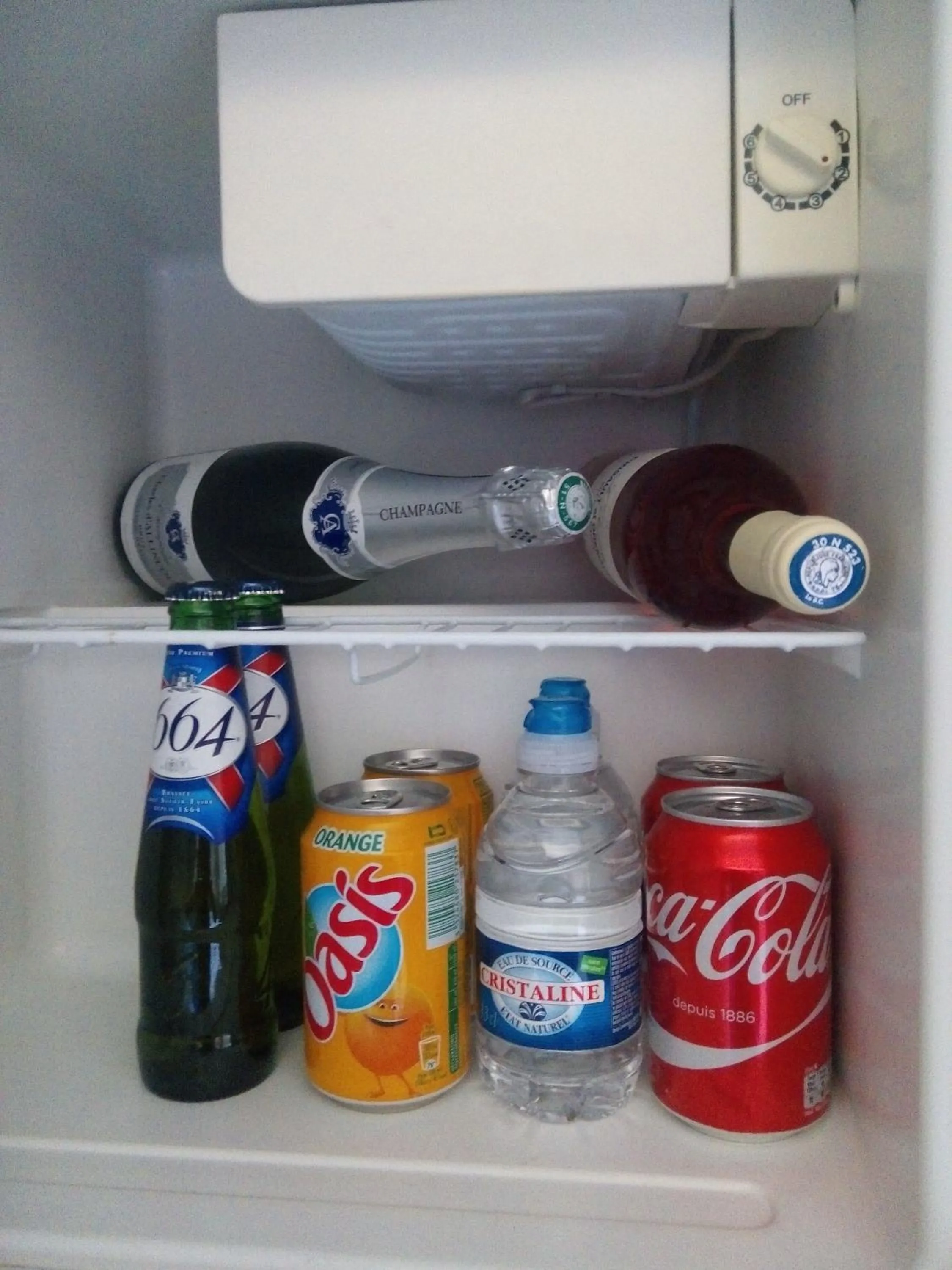 Bedroom in Patrick&Pierre Bed and Breakfast Nîmes