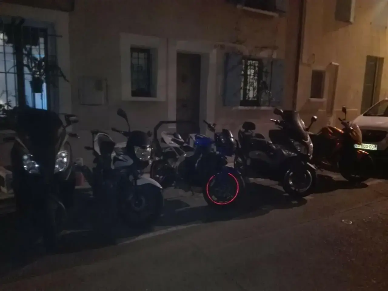 Double Room with Private External Bathroom - single occupancy in Patrick&Pierre Bed and Breakfast Nîmes Double Room with Private External Bathroom - single occupancy in Patrick&Pierre Bed and Breakfast Nîmes