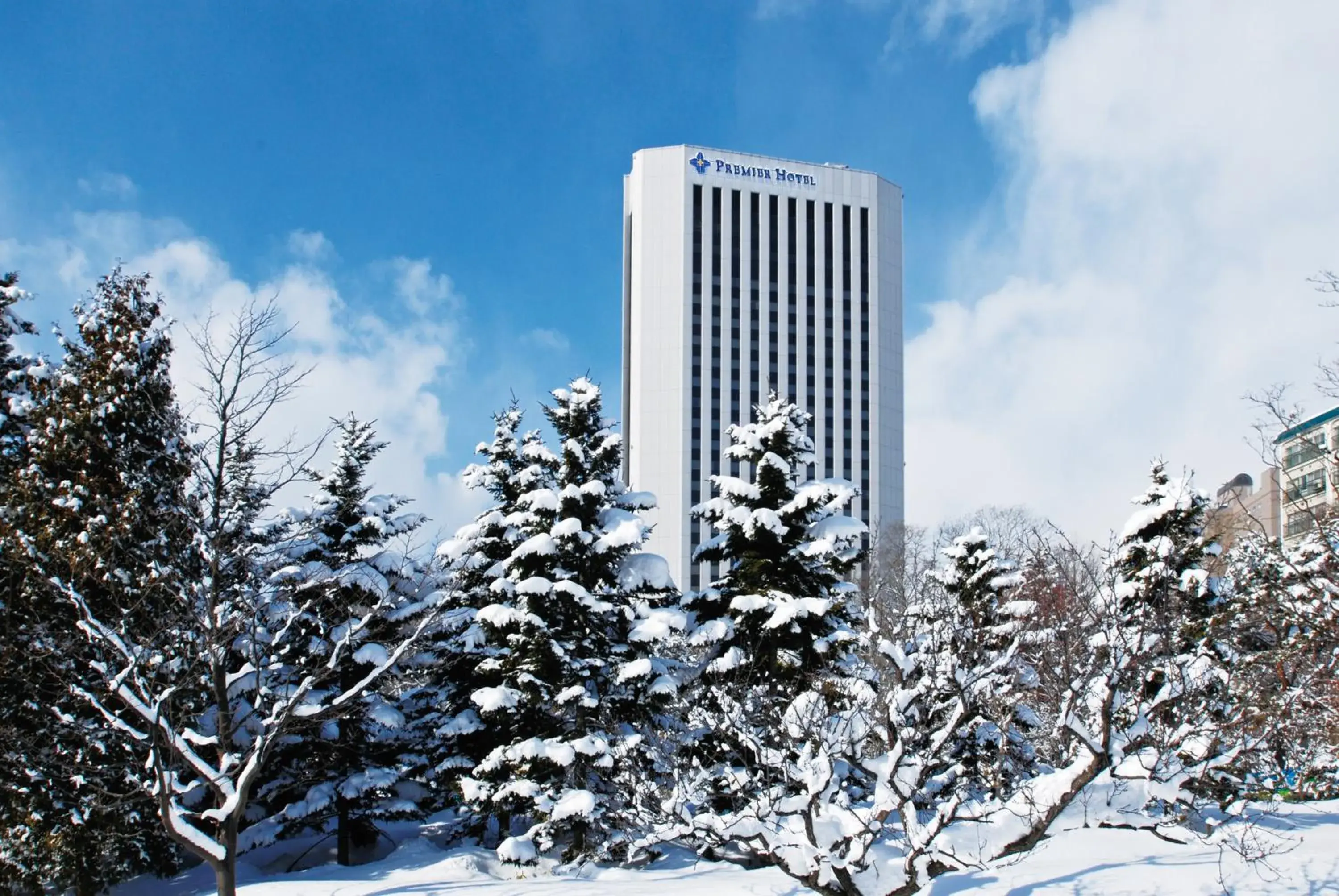 Property building in Premier Hotel Nakajima Park Sapporo Property building in Premier Hotel Nakajima Park Sapporo