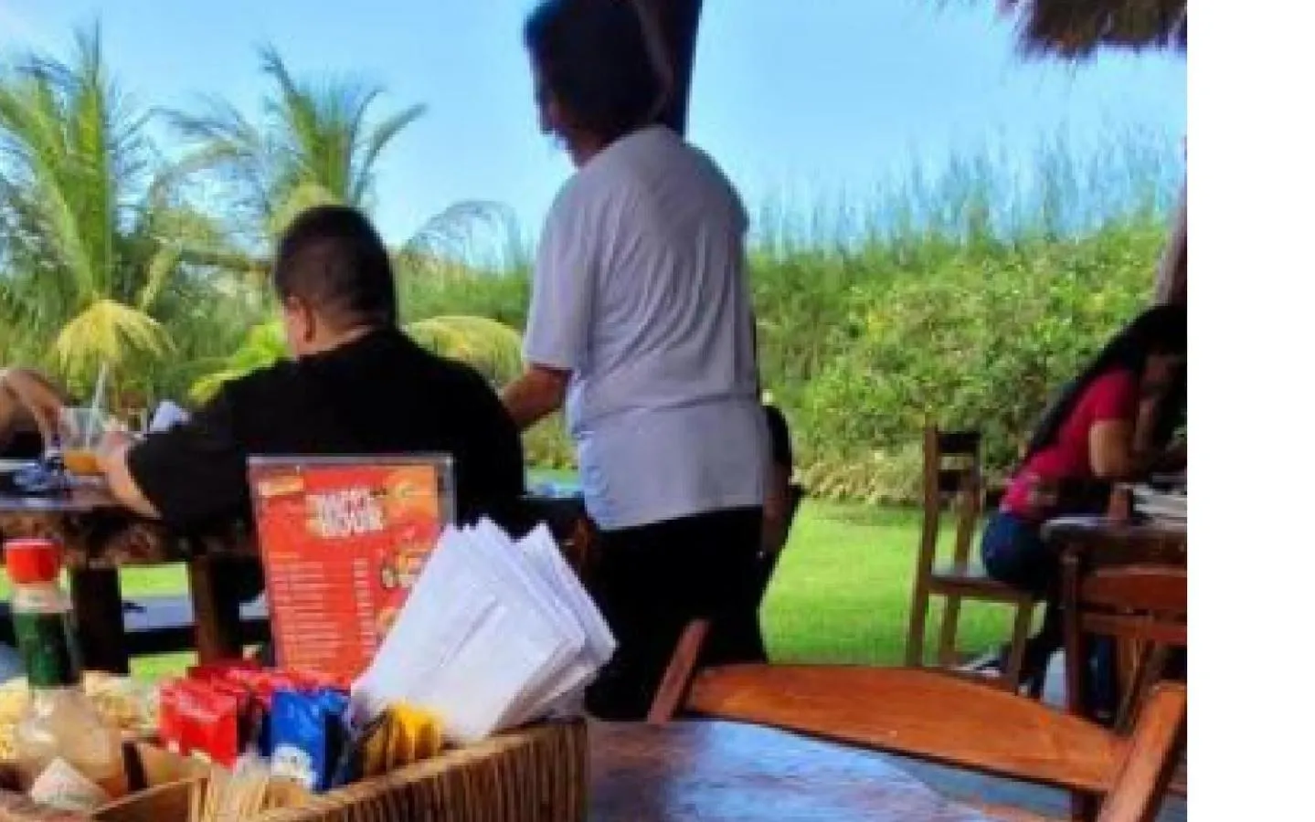 Restaurant/places to eat in Pousada Solar Dos Carneiros