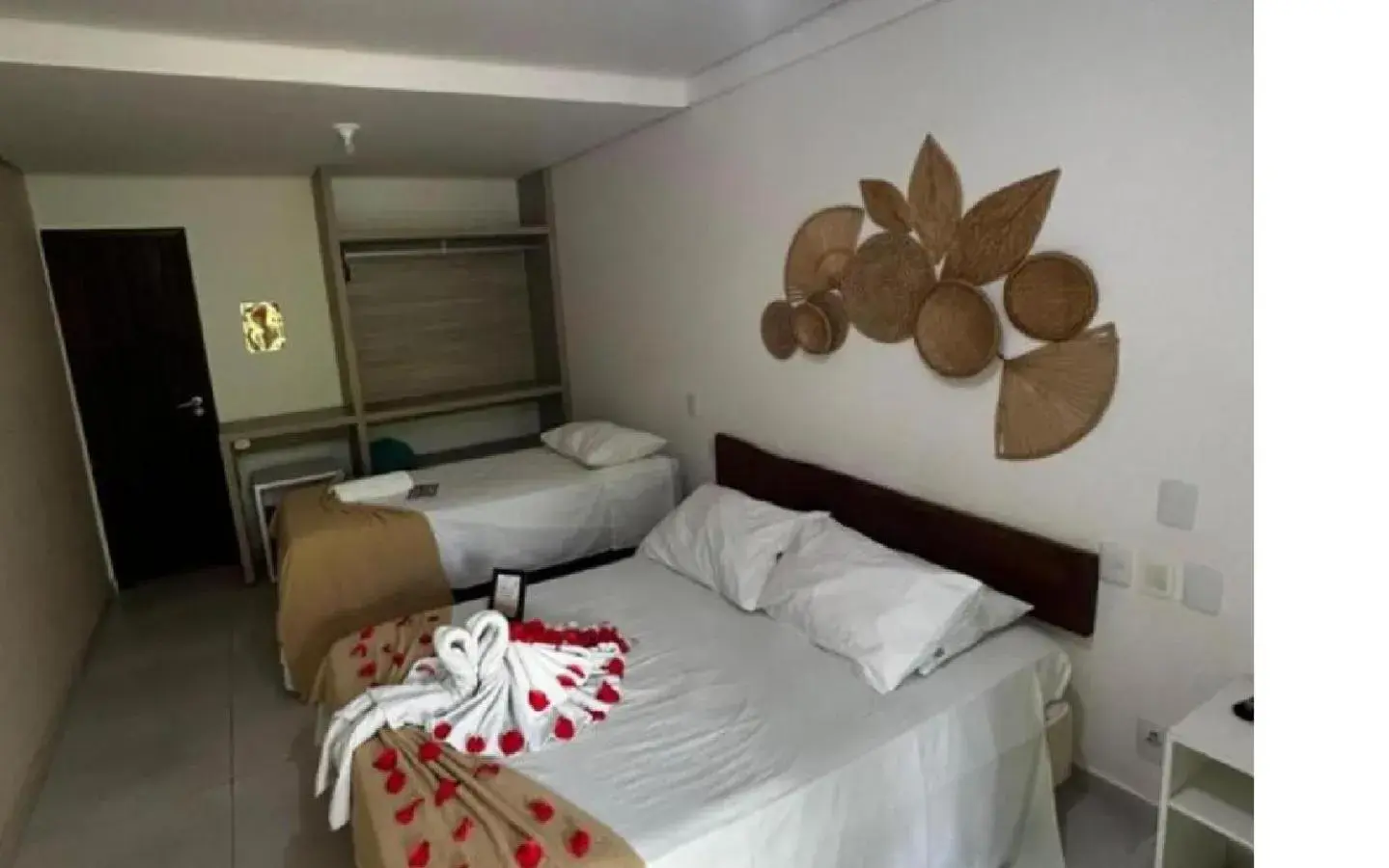 Standard Triple Room in Pousada Solar Dos Carneiros Standard Triple Room in Pousada Solar Dos Carneiros