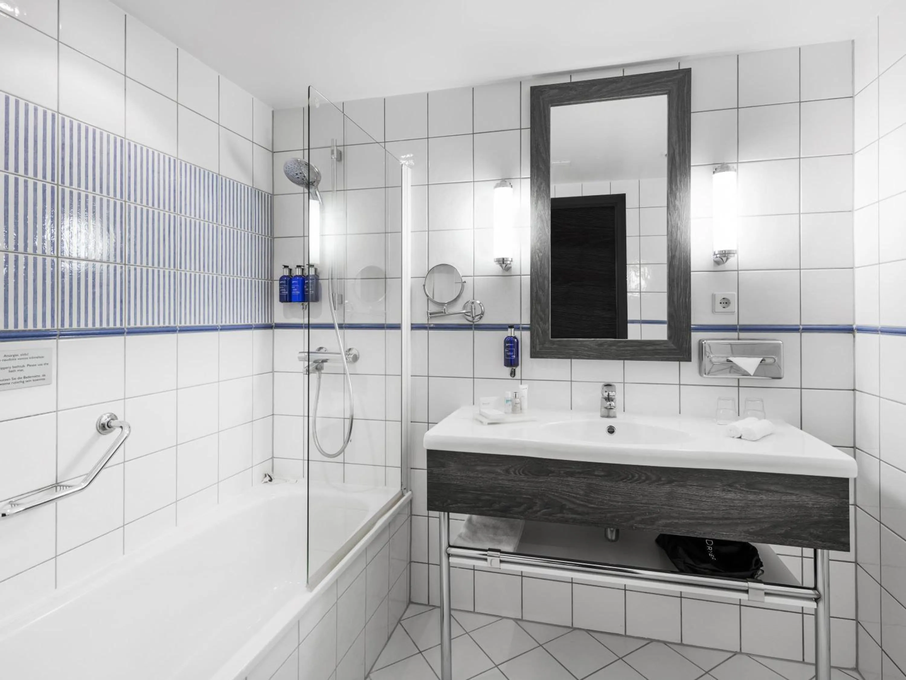 Bedroom in MERCURE KLAIPEDA CITY HOTEL, Meetings, Events, Restaurant & Bar - Accor Group, Pet Stay FREE