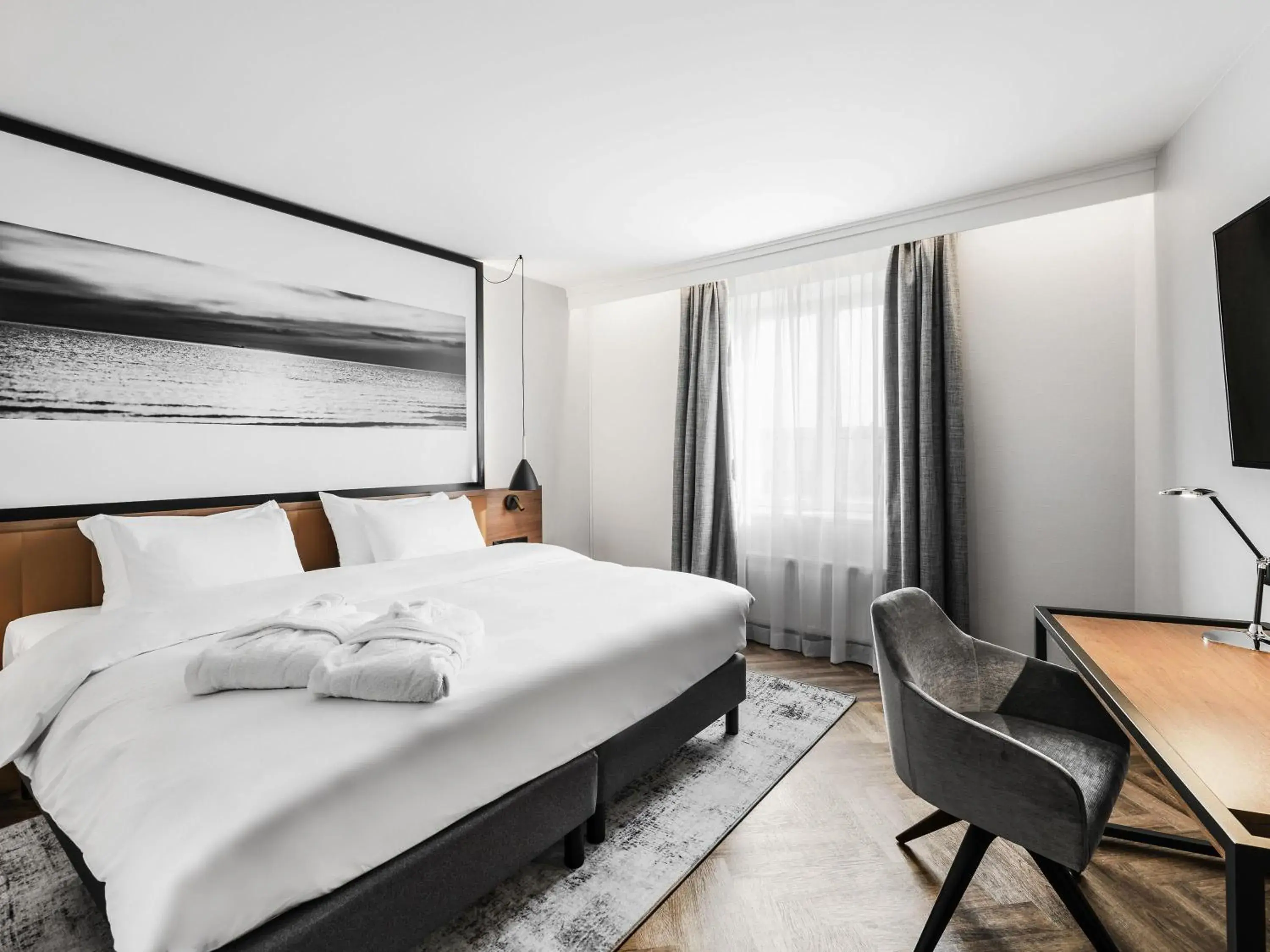 Junior King Suite with Sofa in MERCURE KLAIPEDA CITY HOTEL, Meetings, Events, Restaurant & Bar - Accor Group, Pet Stay FREE Junior King Suite with Sofa in MERCURE KLAIPEDA CITY HOTEL, Meetings, Events, Restaurant & Bar - Accor Group, Pet Stay FREE