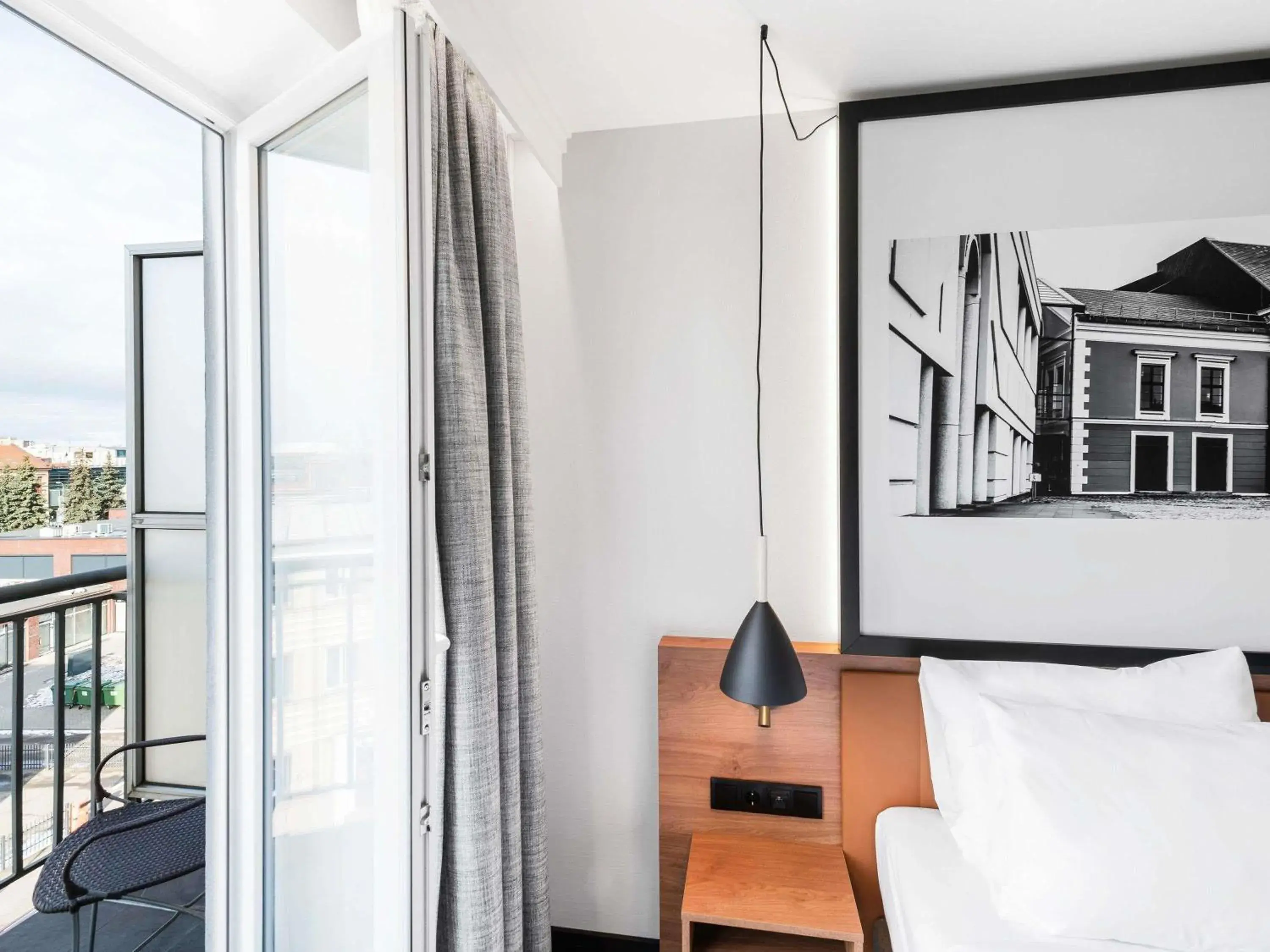 Property building, Bed in MERCURE KLAIPEDA CITY HOTEL, Meetings, Events, Restaurant & Bar - Accor Group, Pet Stay FREE Property building, Bed in MERCURE KLAIPEDA CITY HOTEL, Meetings, Events, Restaurant & Bar - Accor Group, Pet Stay FREE