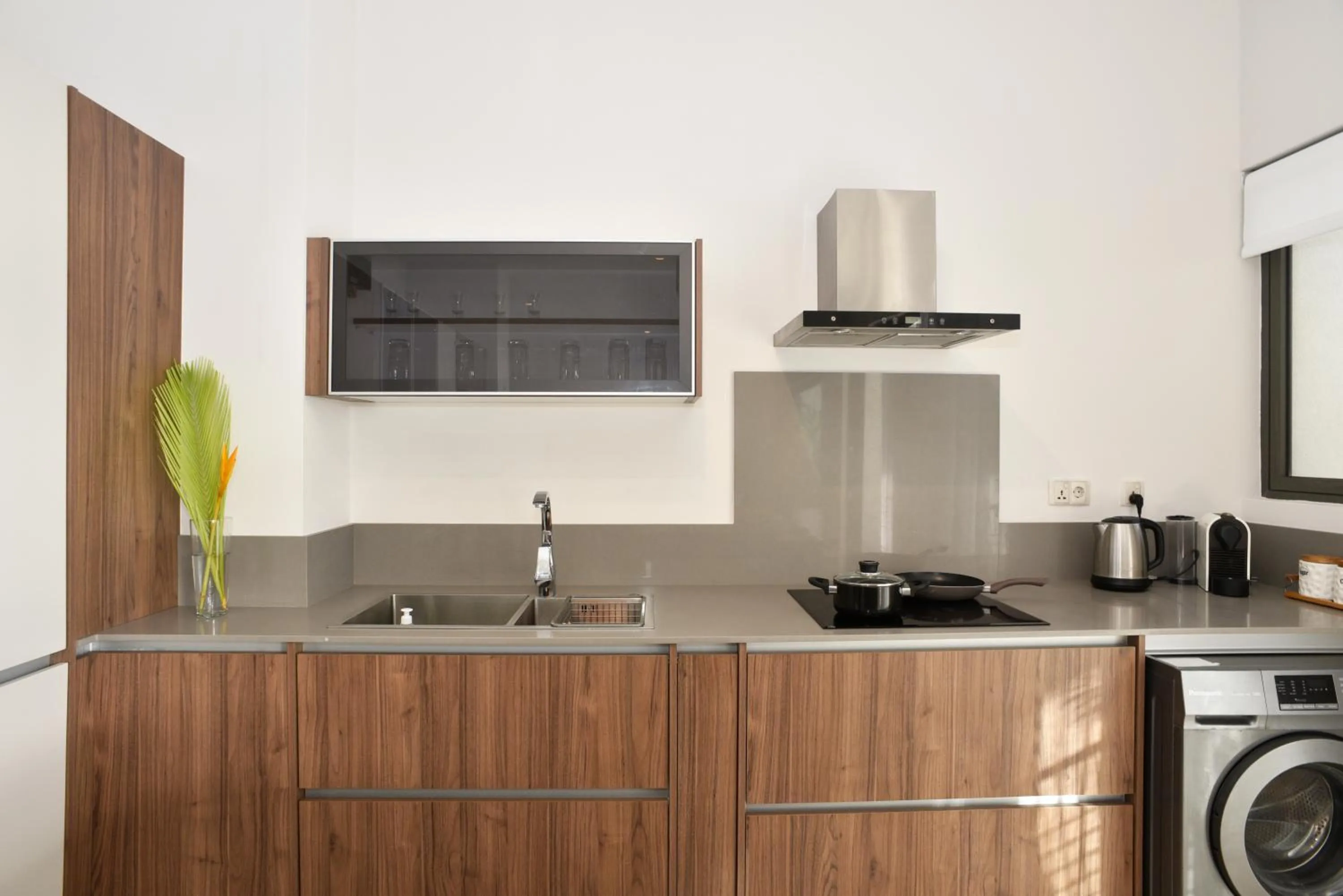 Cap Ouest Beachfront Luxury Penthouse & Apartment