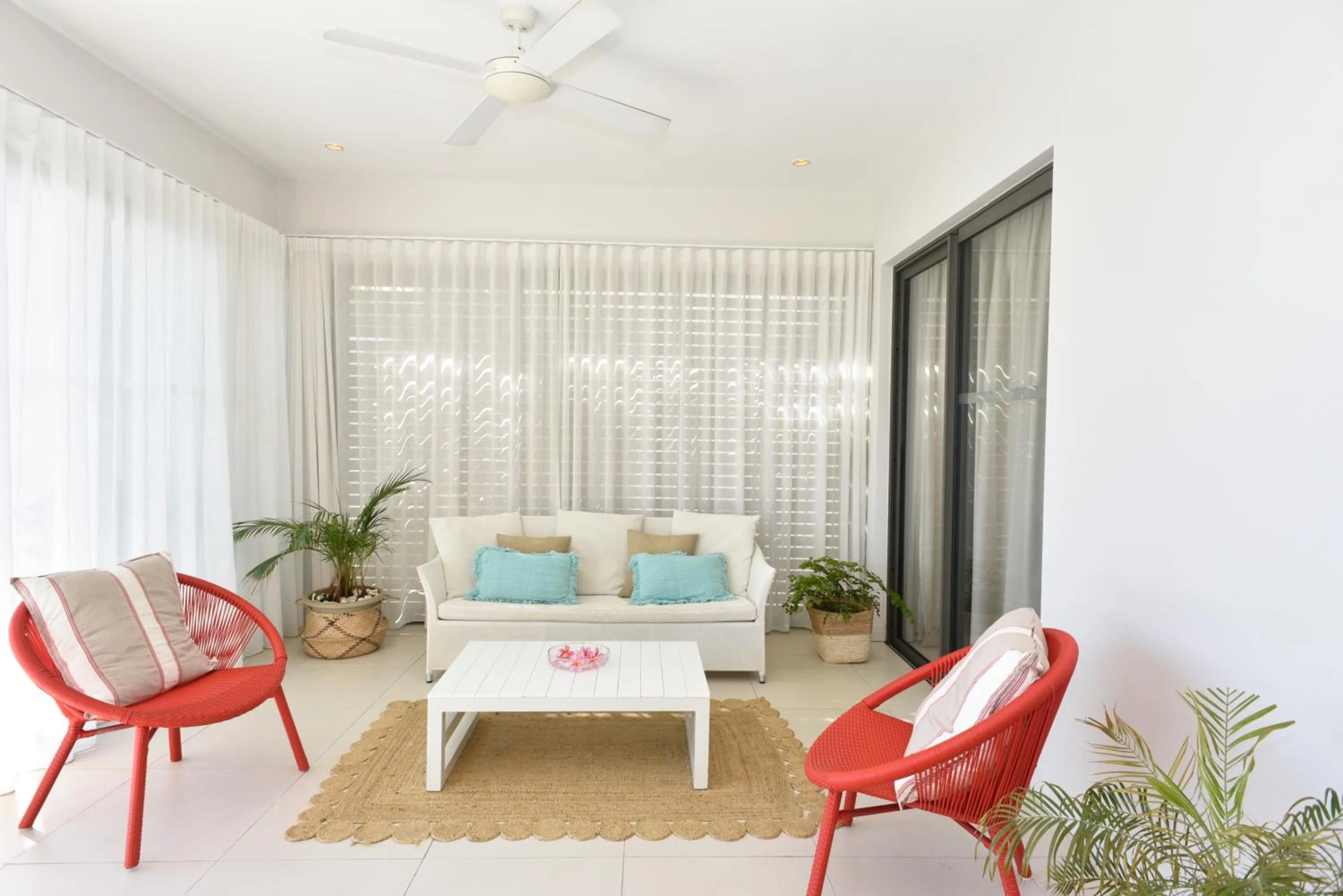 Cap Ouest Beachfront Luxury Penthouse & Apartment