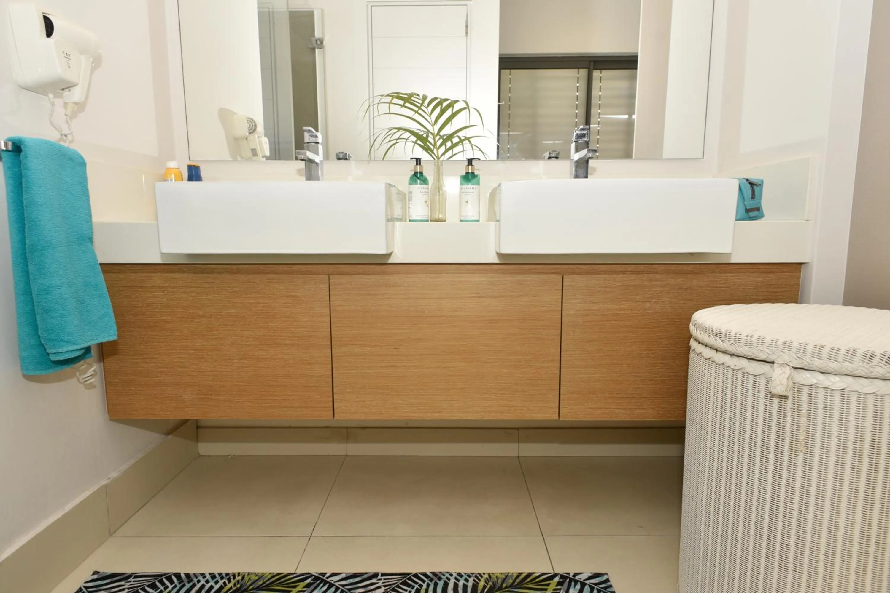 Cap Ouest Beachfront Luxury Penthouse & Apartment